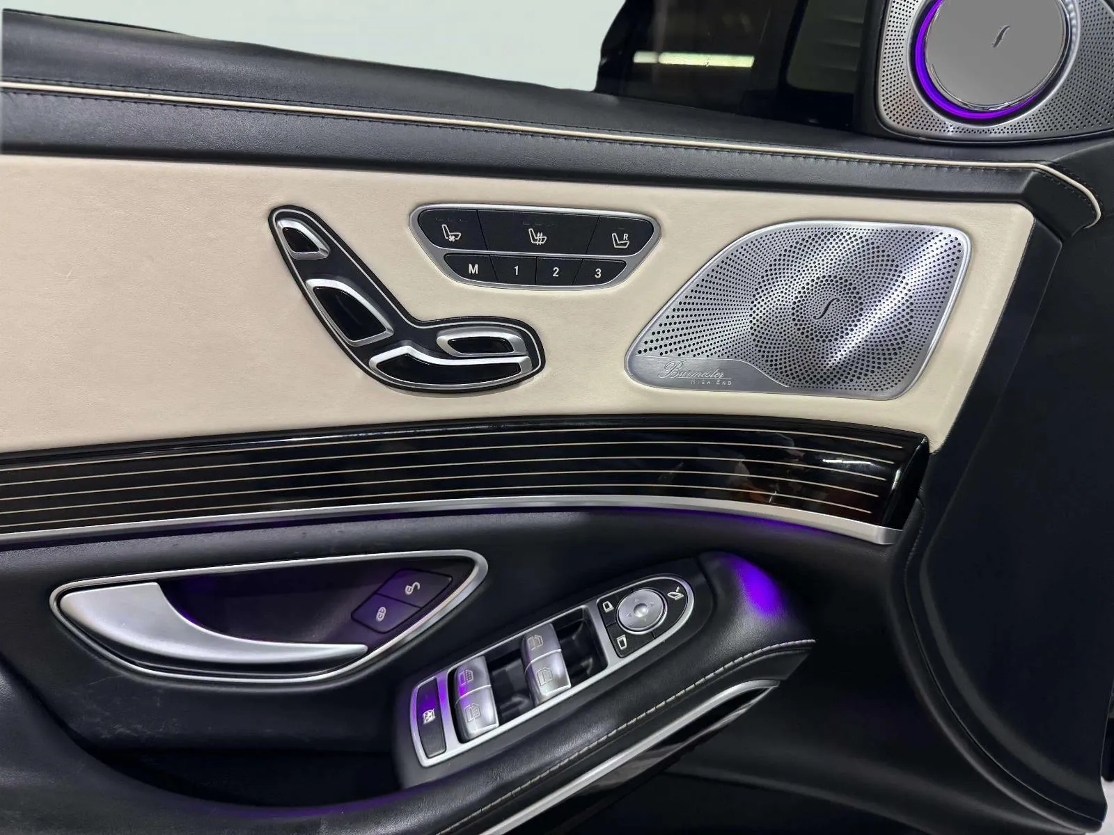 Mercedes-Benz S-Class photo 23