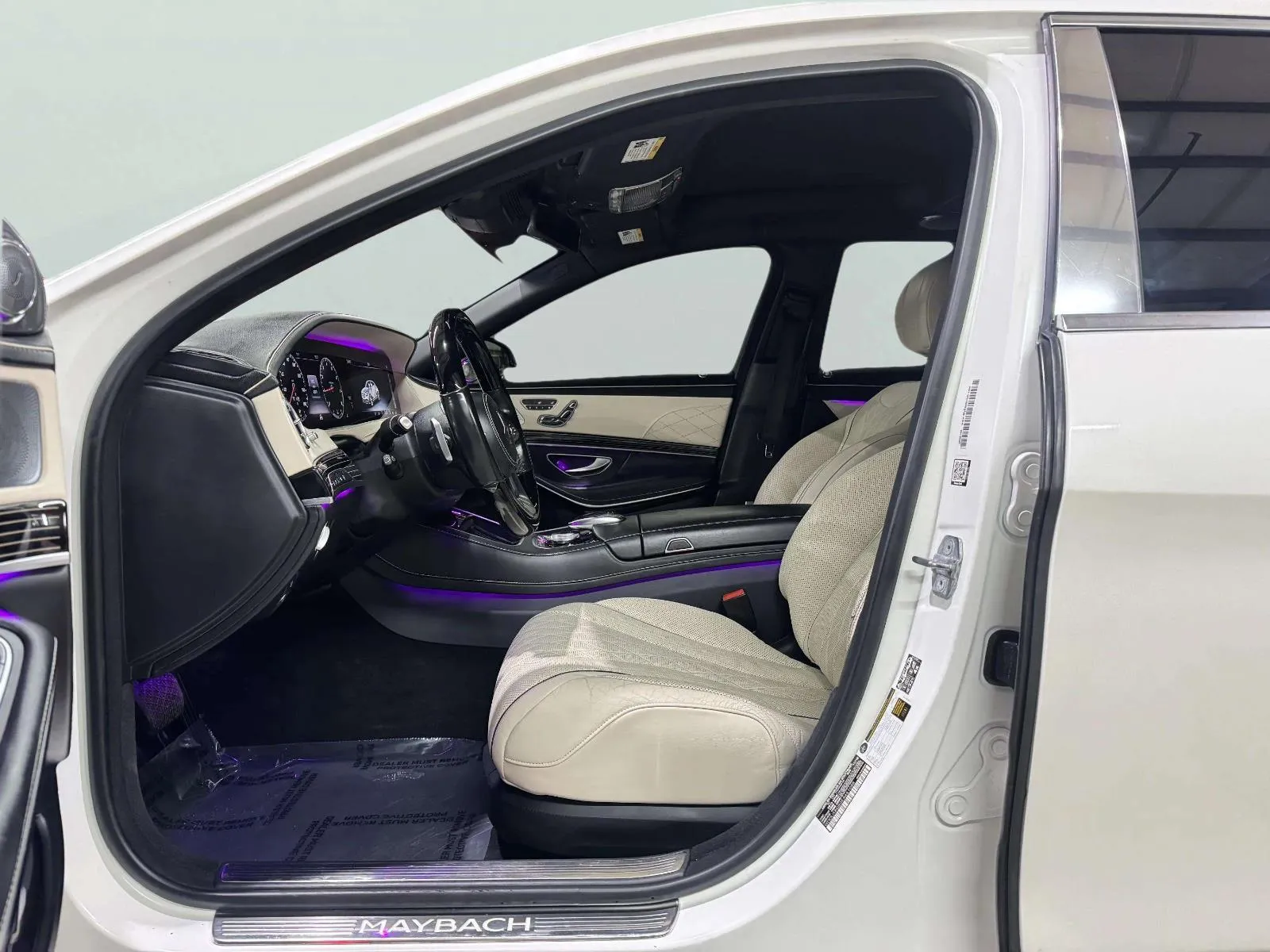 Mercedes-Benz S-Class photo 27