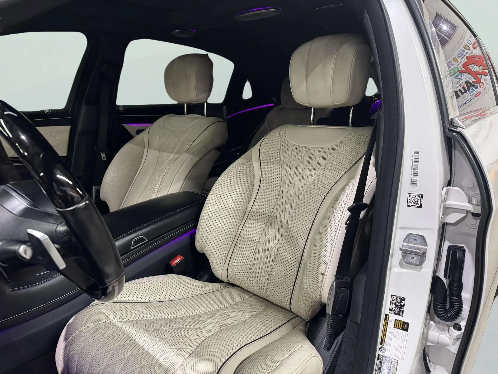 Mercedes-Benz S-Class photo 28