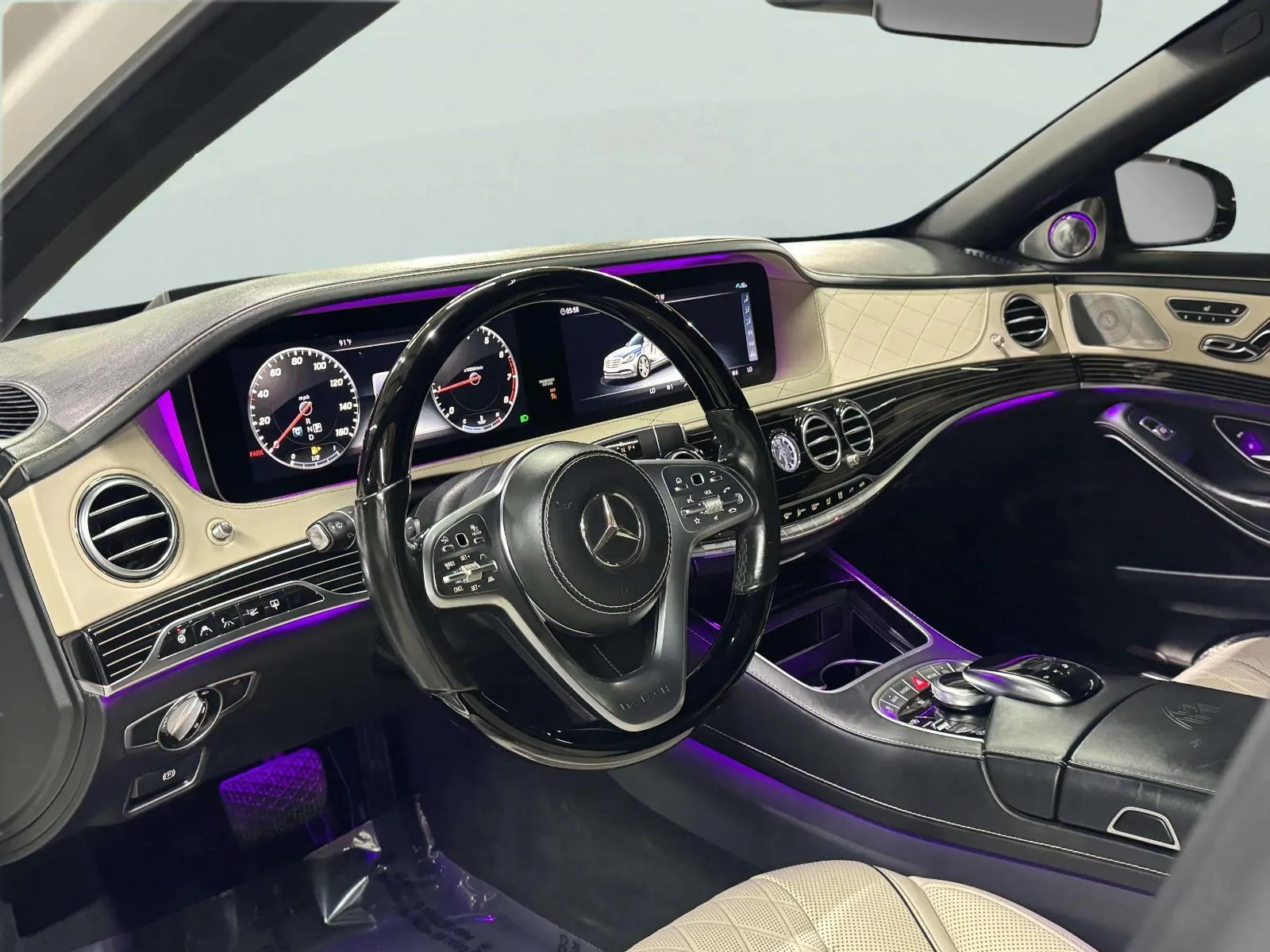 Mercedes-Benz S-Class photo 29