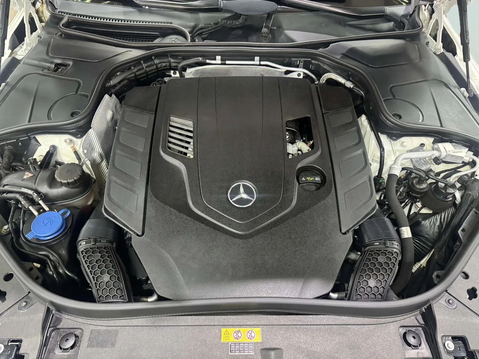 Mercedes-Benz S-Class photo 82