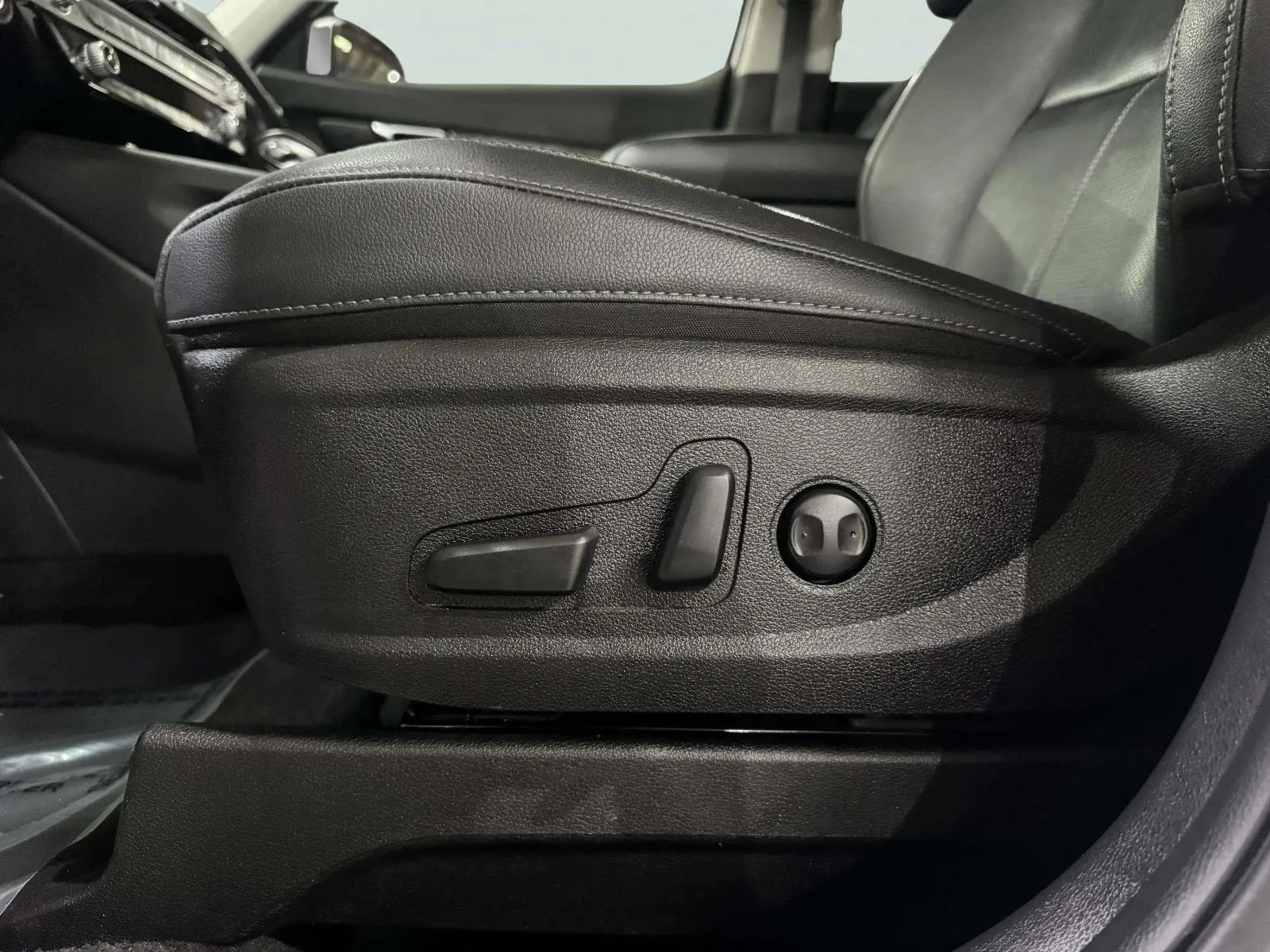 Kia Telluride photo 24