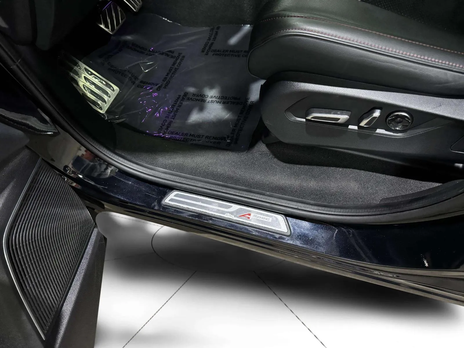 Acura MDX photo 12