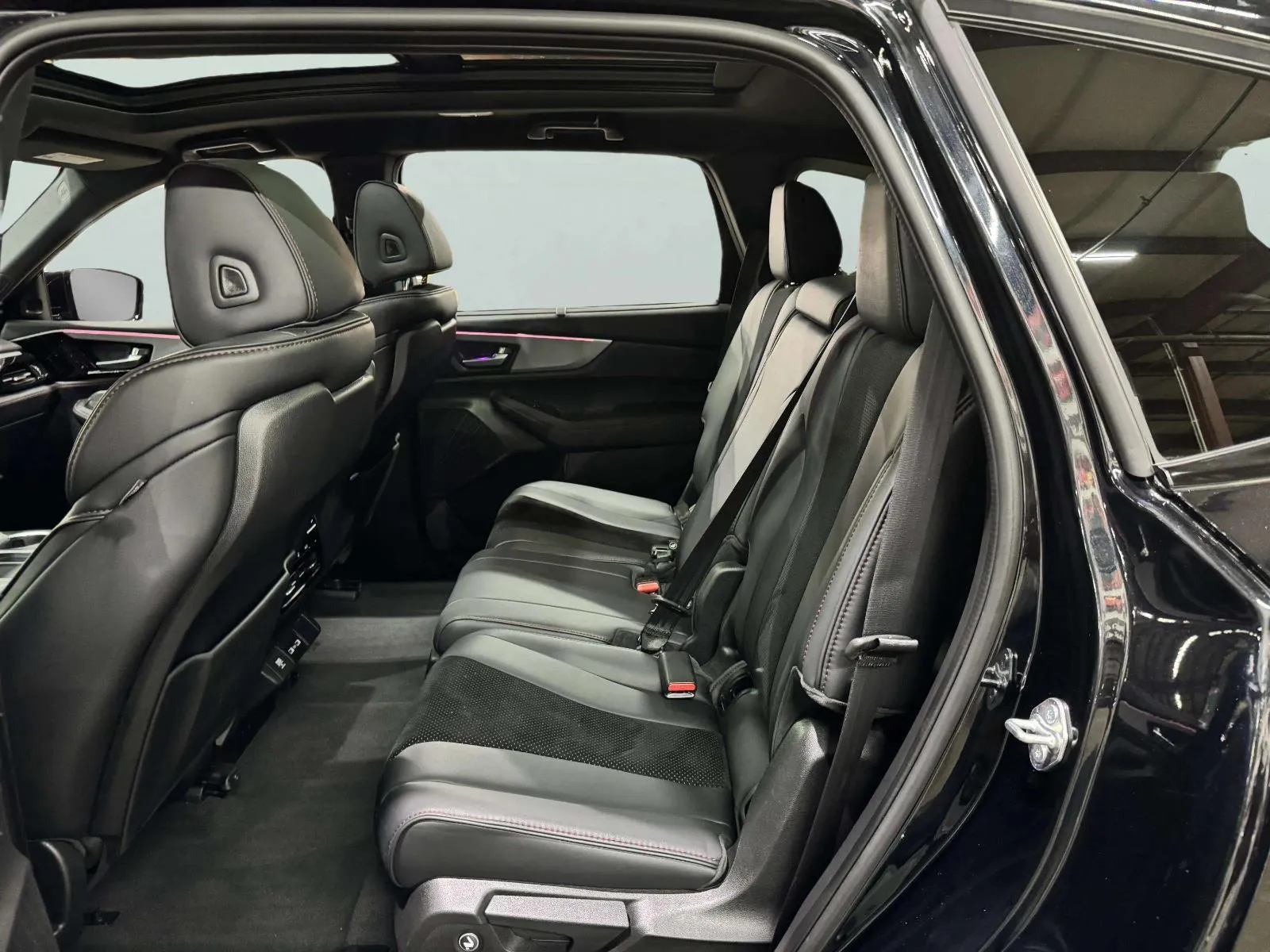 Acura MDX photo 20