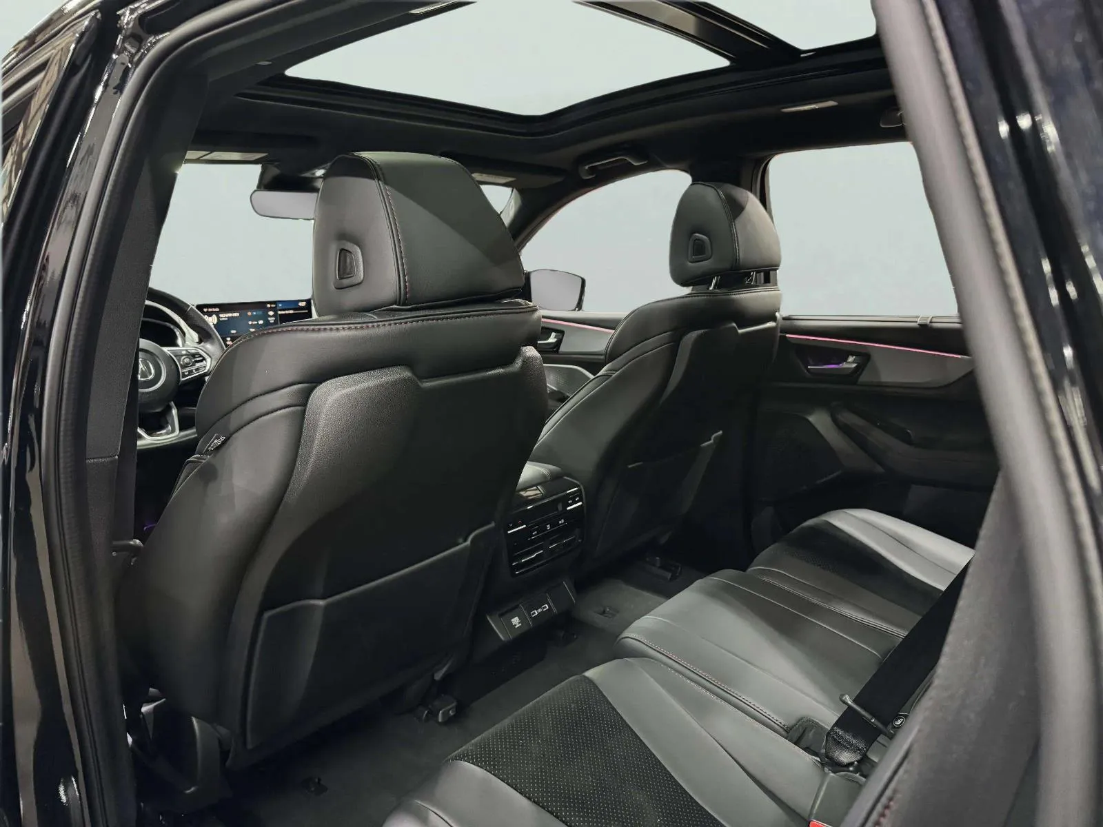 Acura MDX photo 22