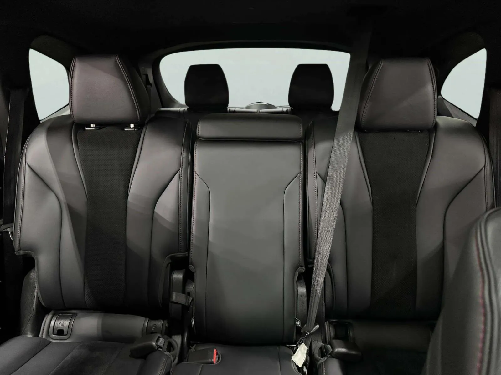 Acura MDX photo 23
