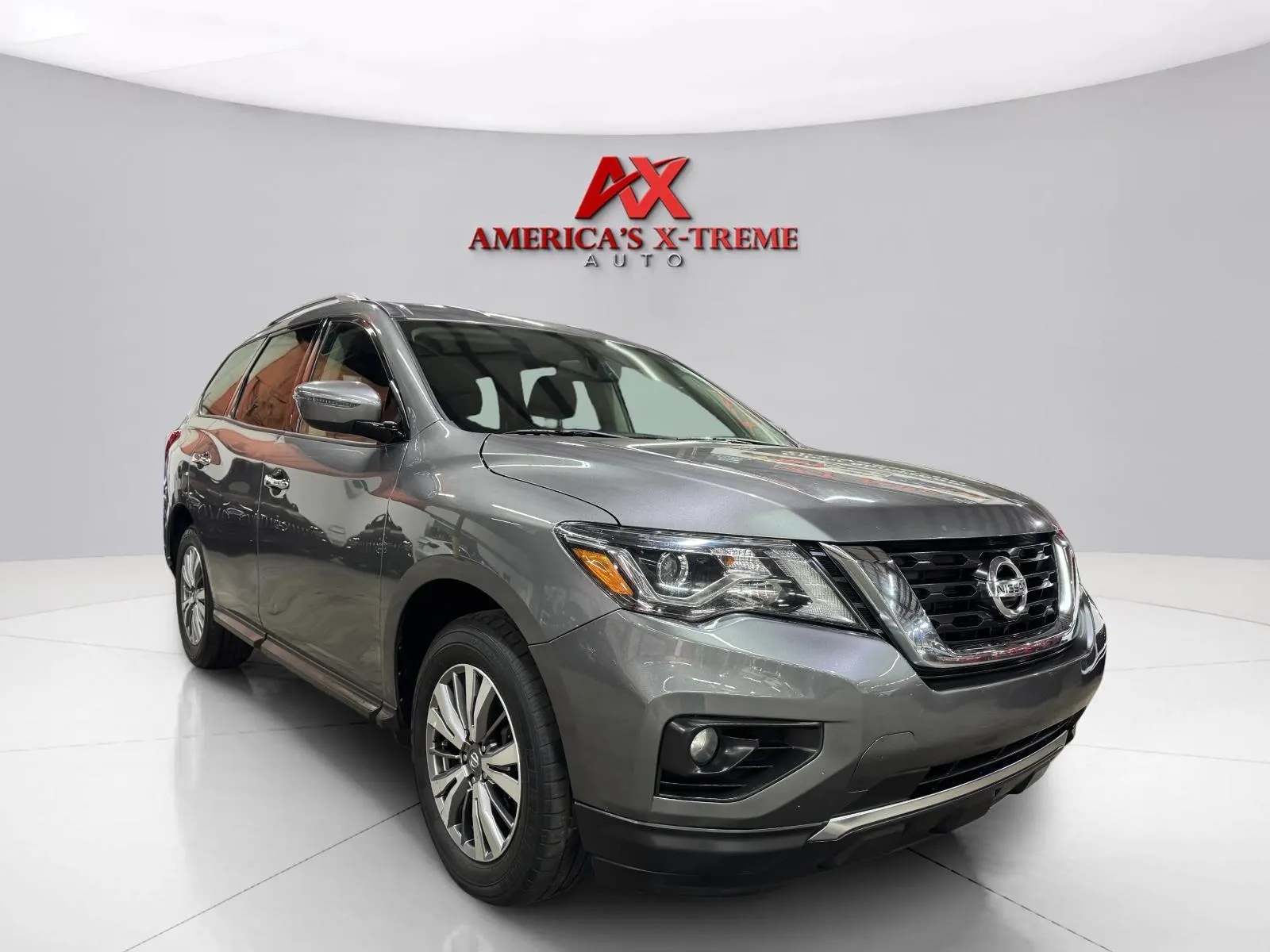 Nissan Pathfinder photo 9