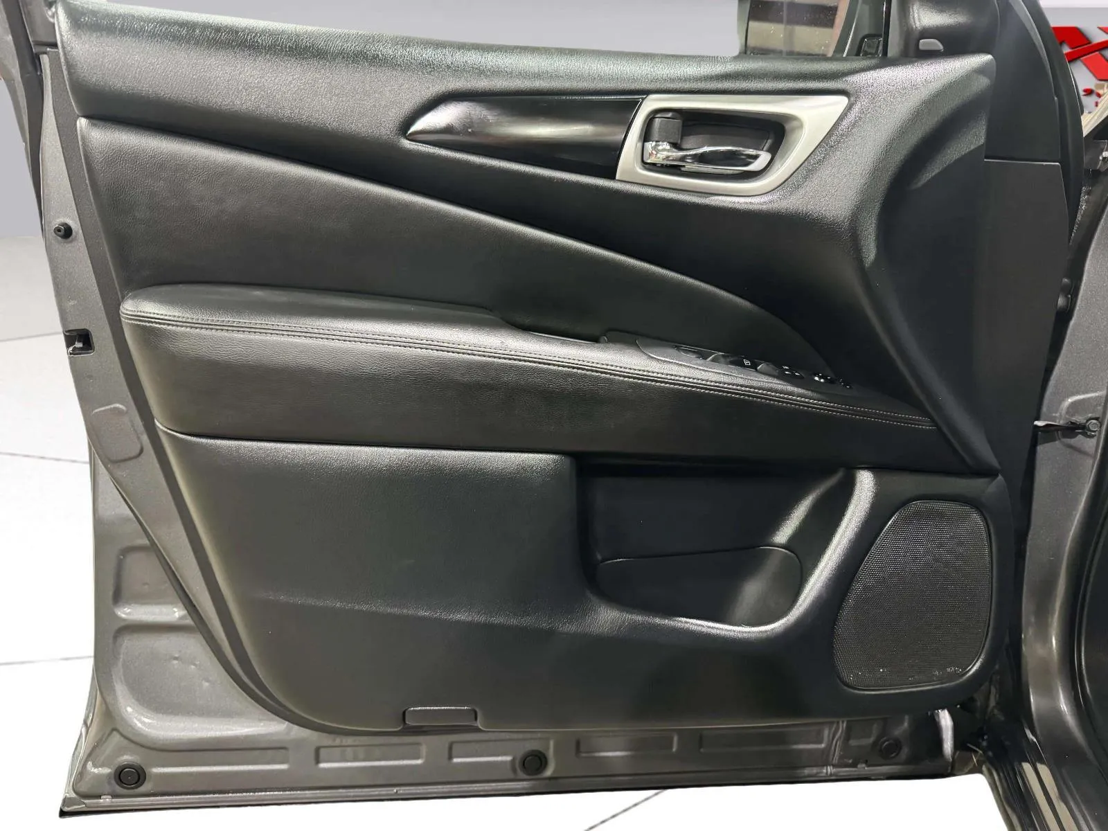 Nissan Pathfinder photo 22