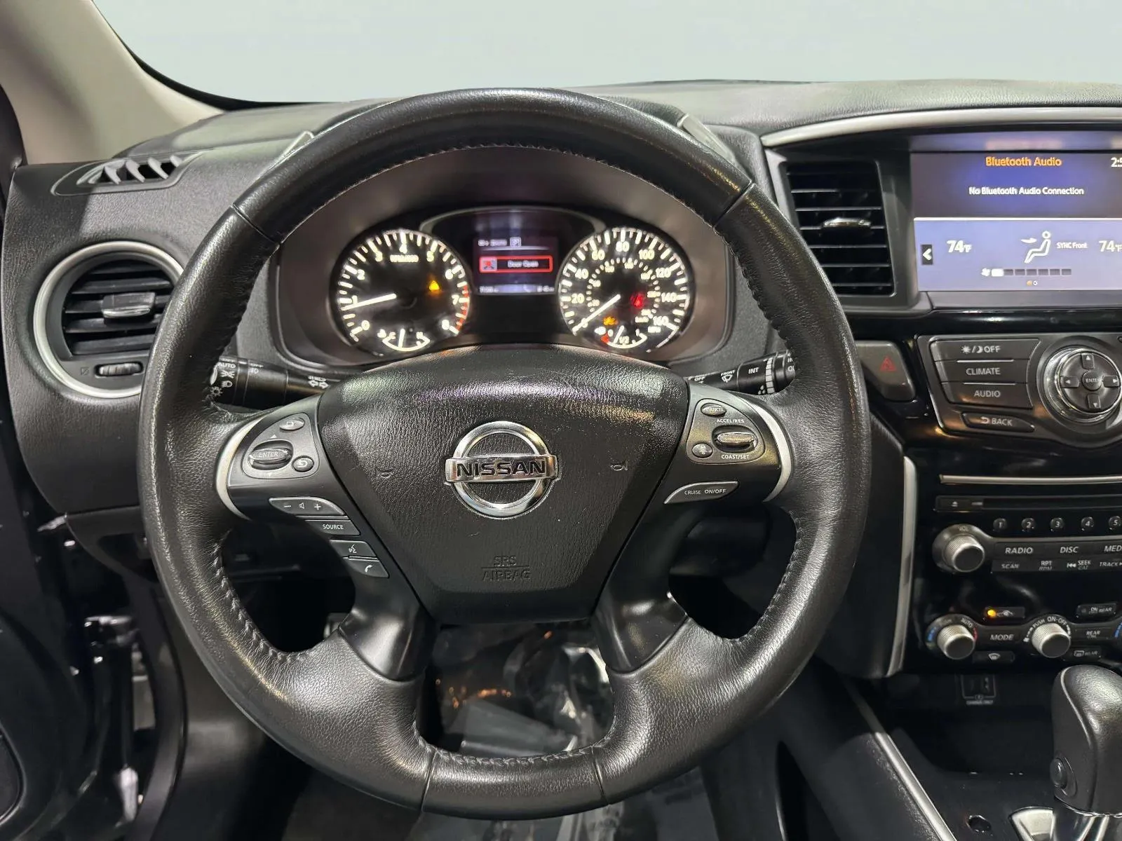 Nissan Pathfinder photo 30