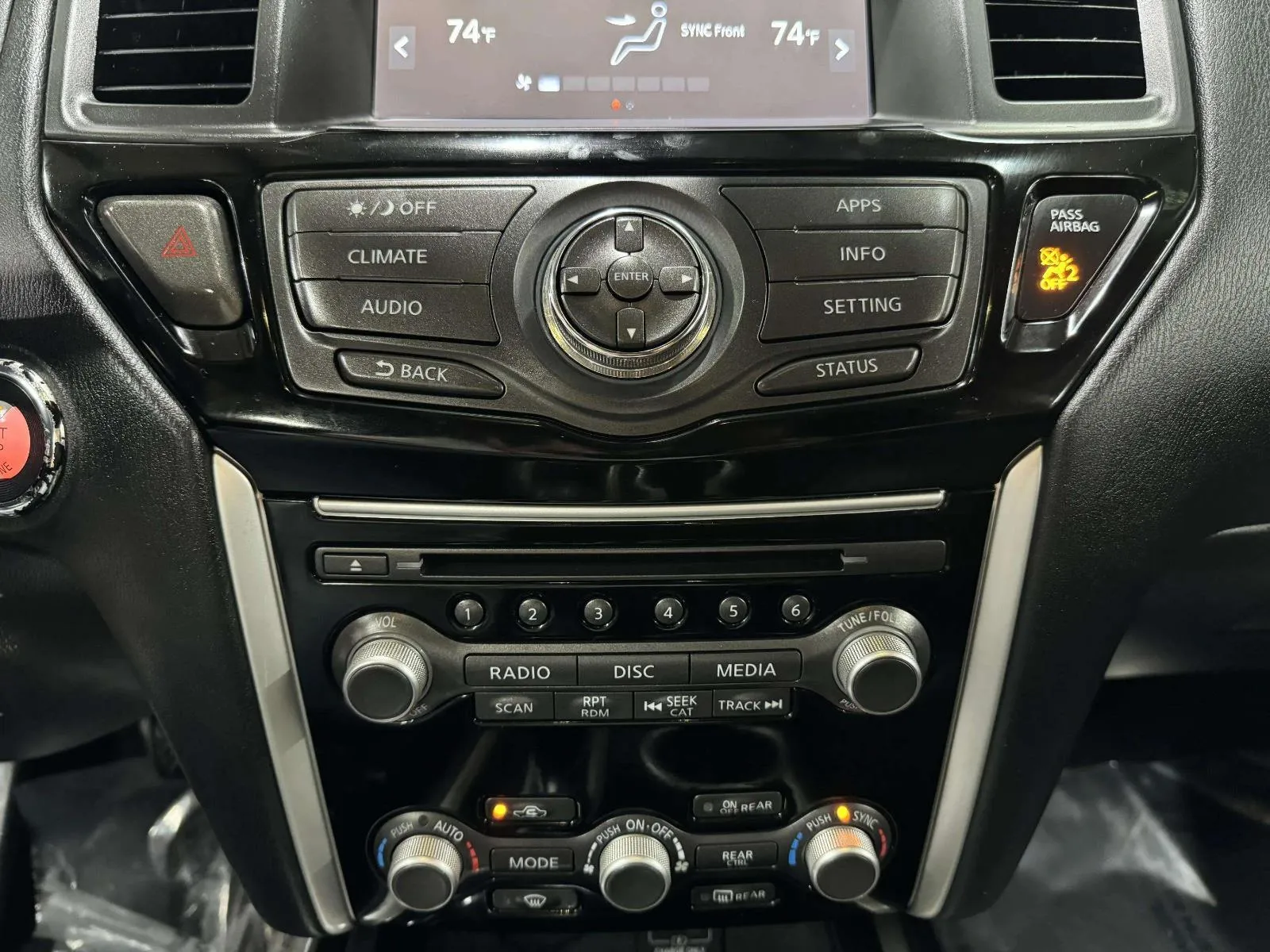 Nissan Pathfinder photo 39
