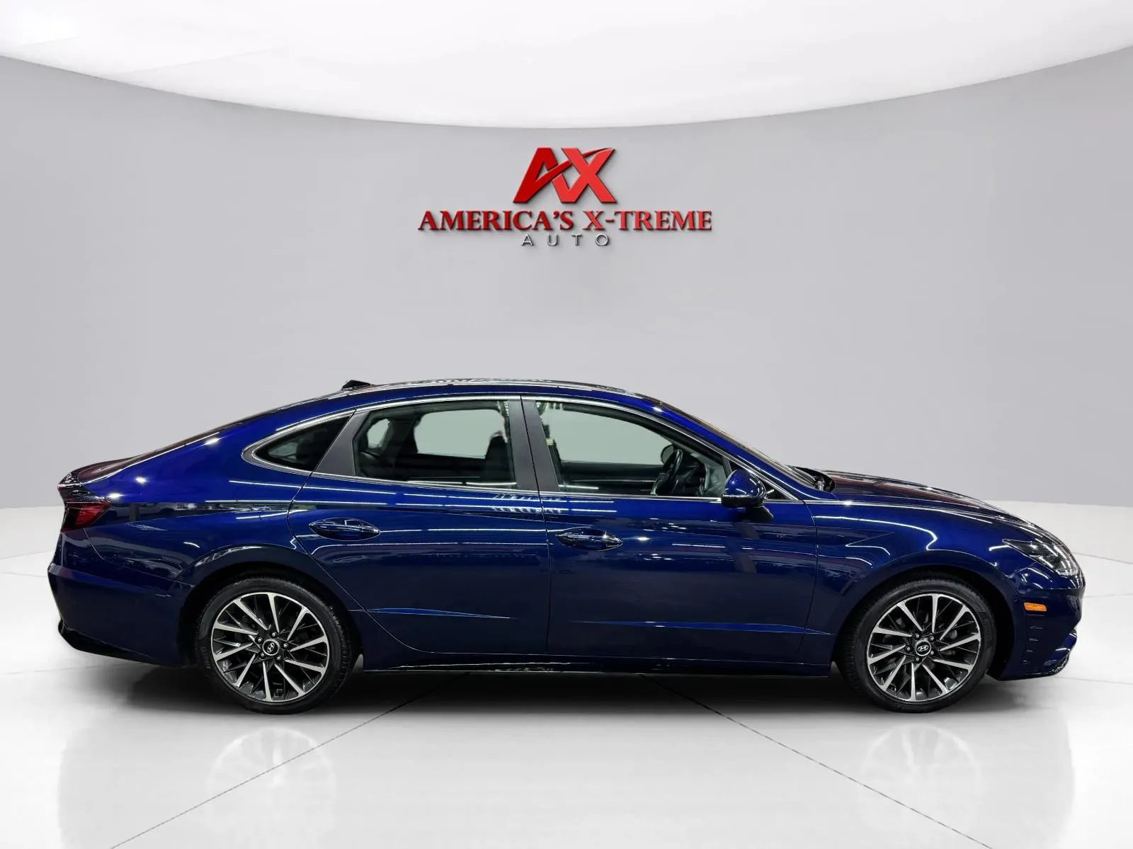 Hyundai Sonata photo 9