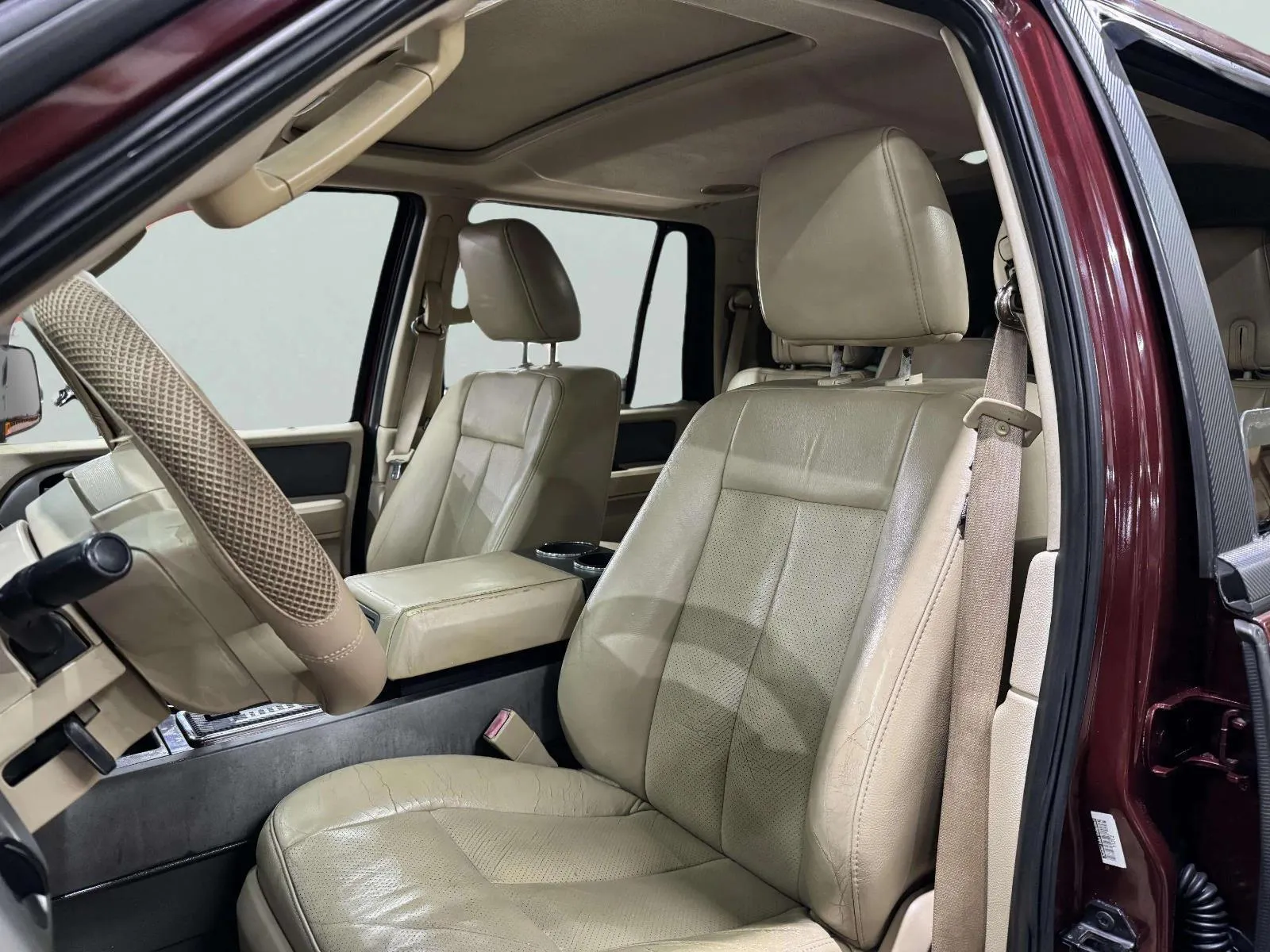 Ford Expedition photo 15