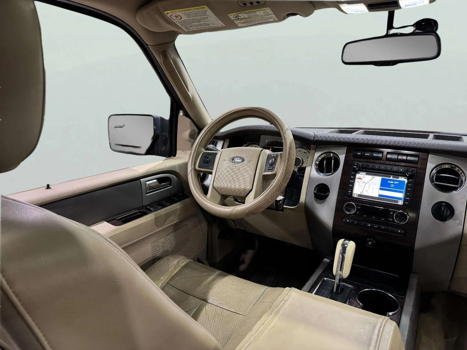 Ford Expedition photo 20