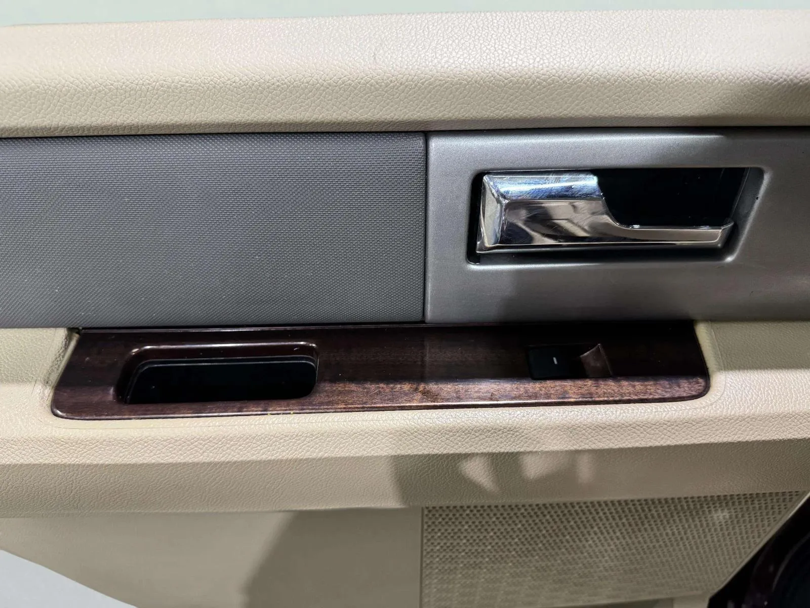 Ford Expedition photo 28