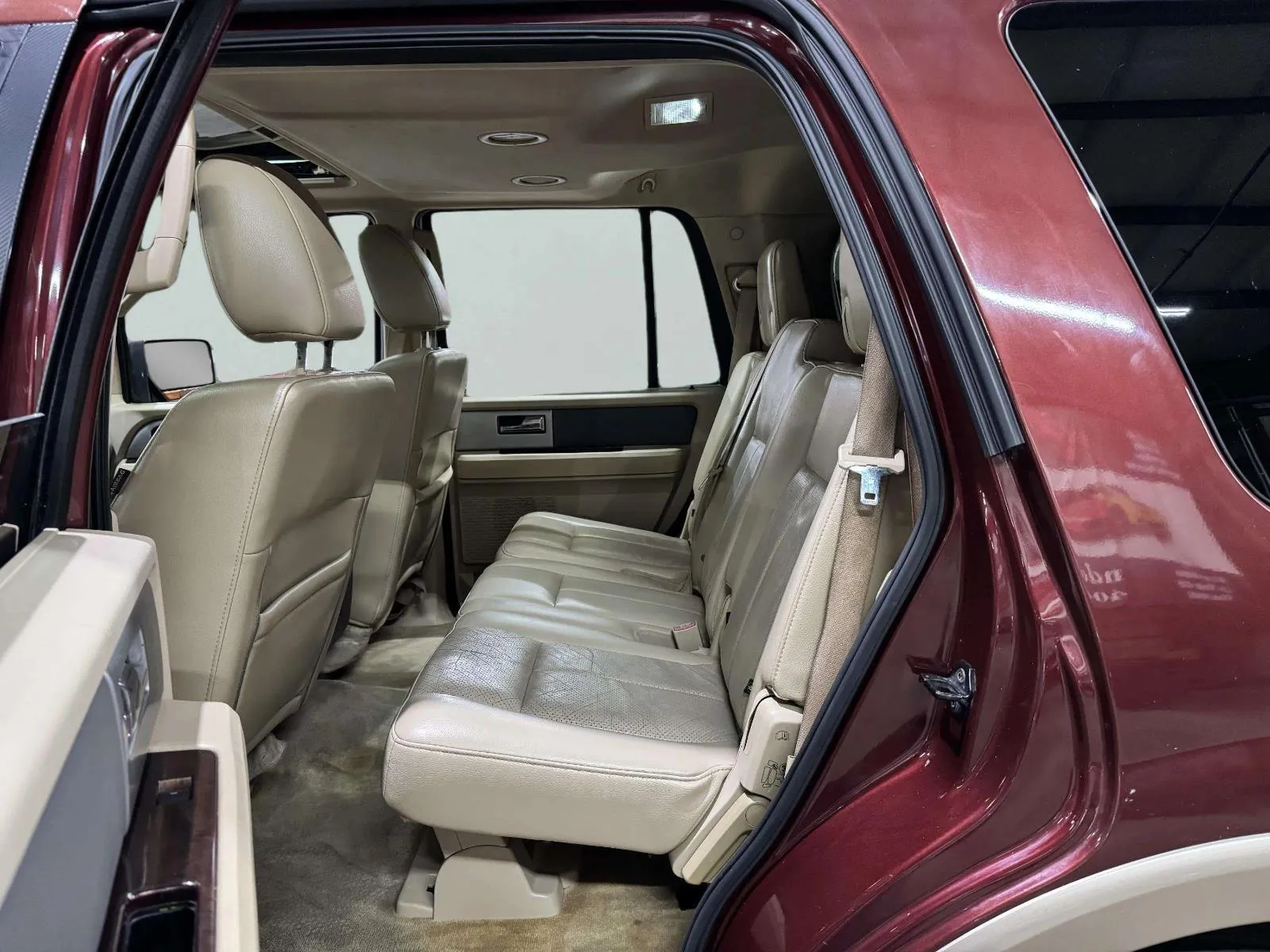 Ford Expedition photo 29