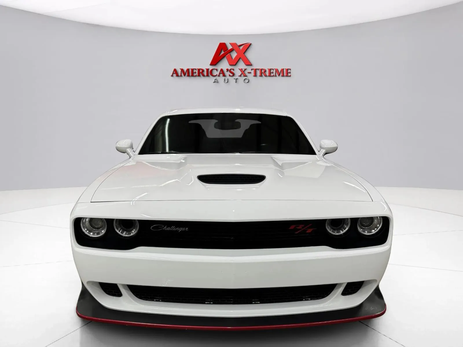 Dodge Challenger photo 10