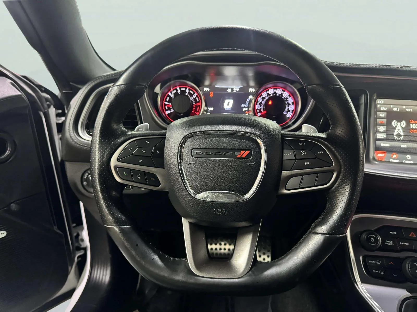 Dodge Challenger photo 29