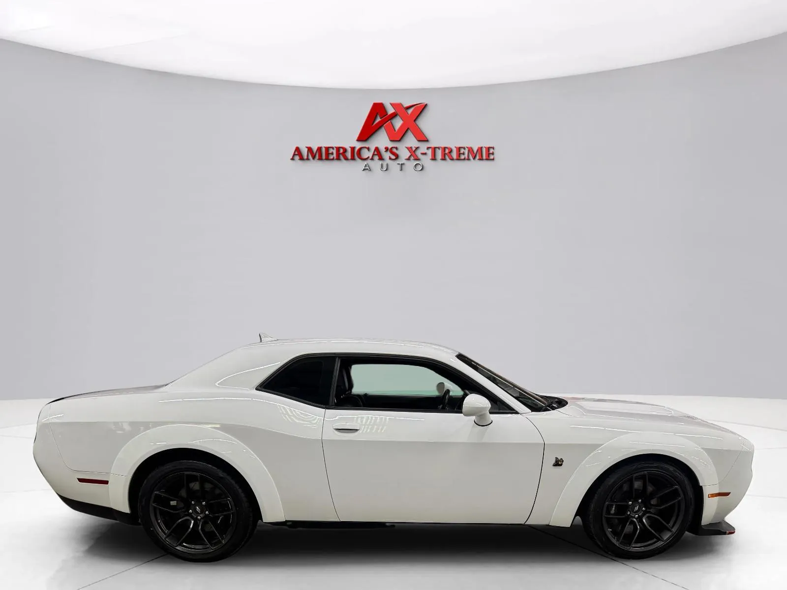 Dodge Challenger photo 39