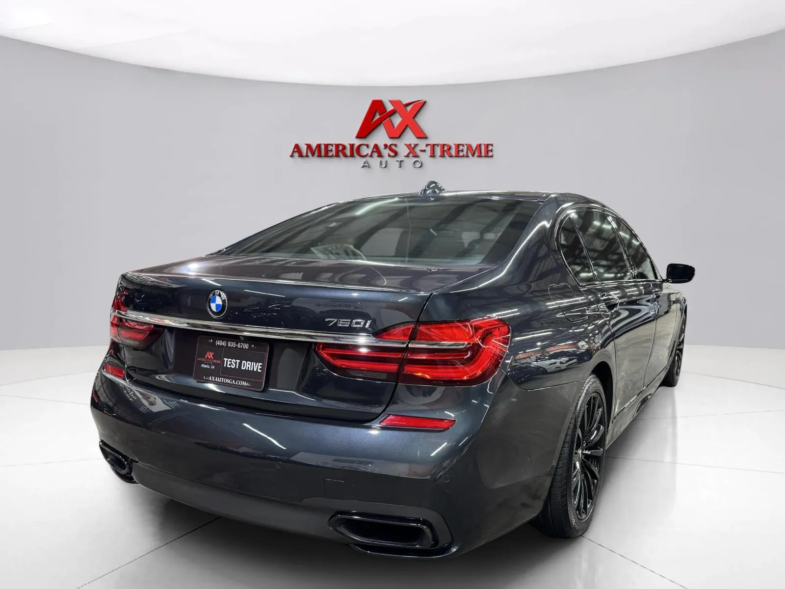 BMW 7 Series photo 6