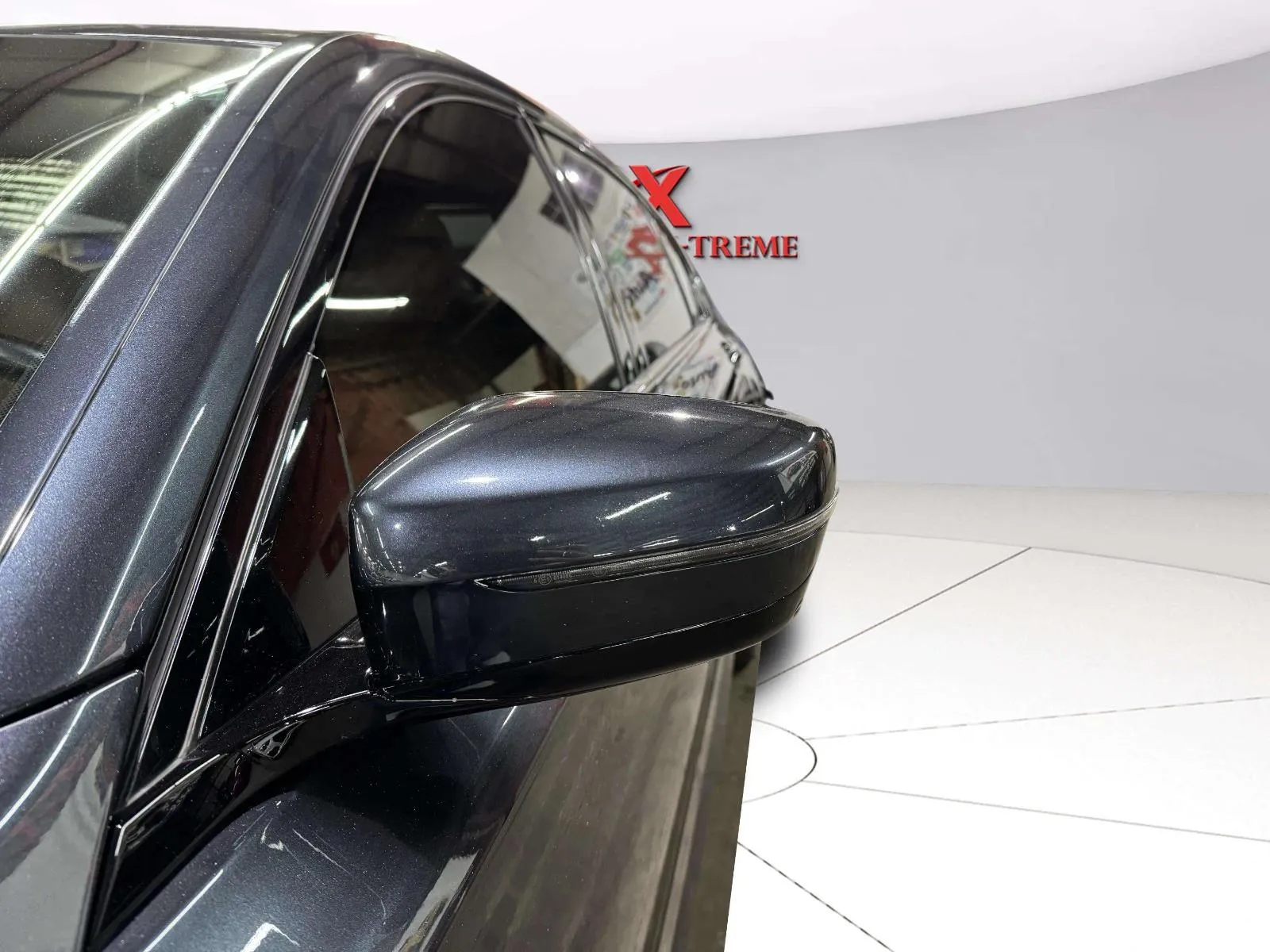 BMW 7 Series photo 16