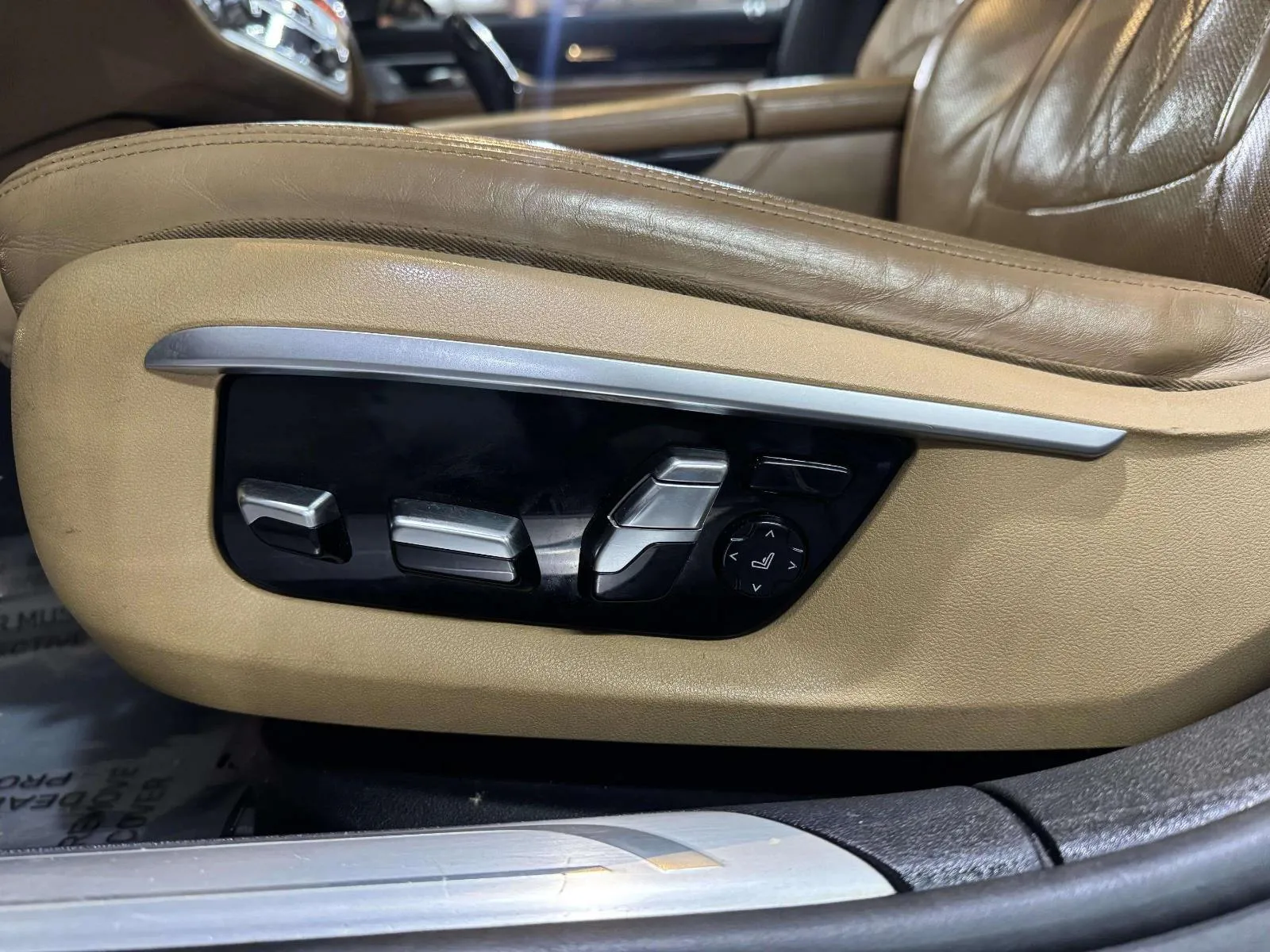 BMW 7 Series photo 23