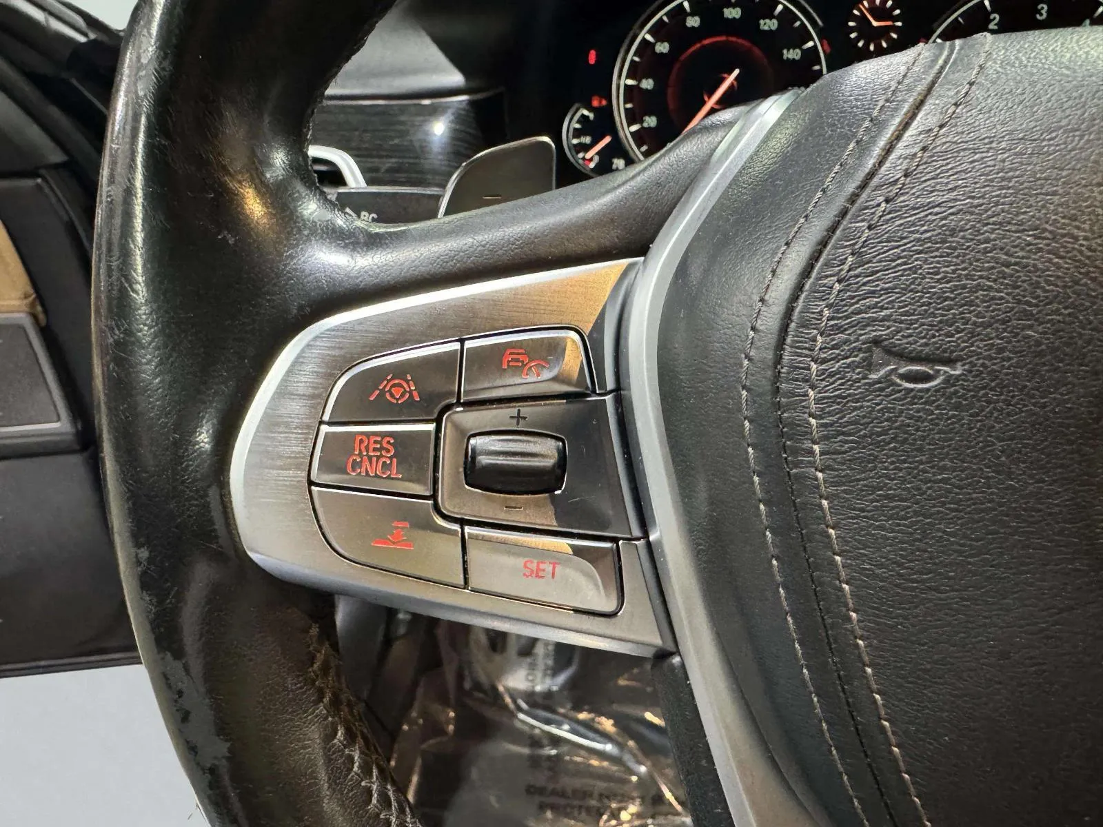 BMW 7 Series photo 30