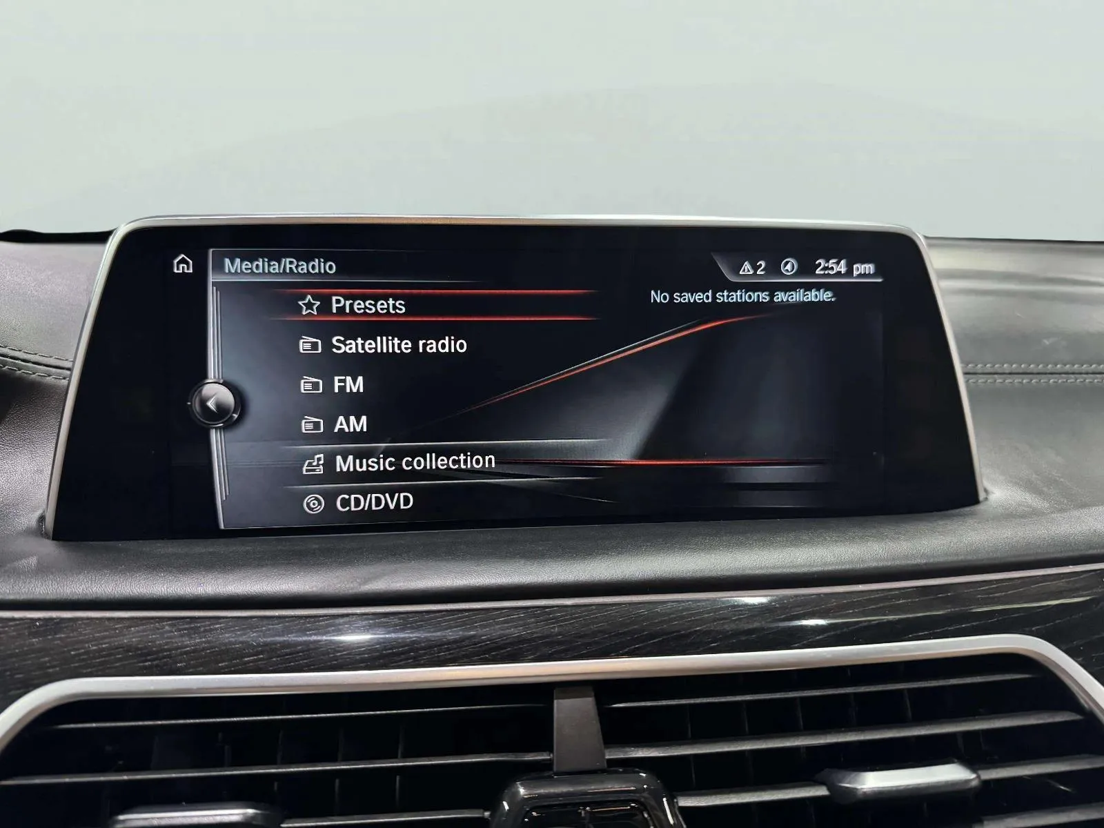 BMW 7 Series photo 33