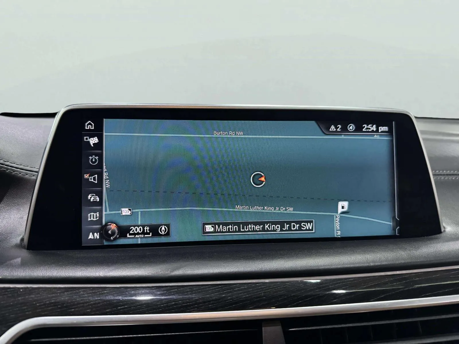 BMW 7 Series photo 35