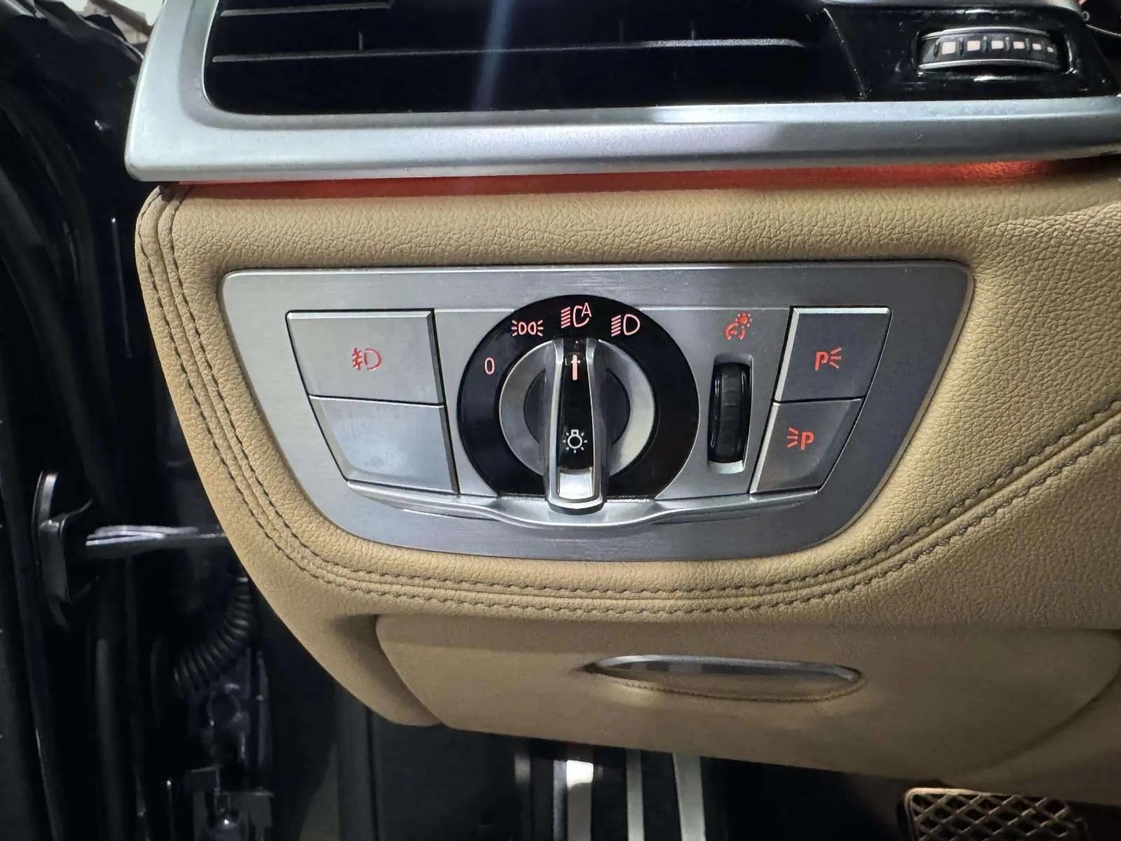 BMW 7 Series photo 39