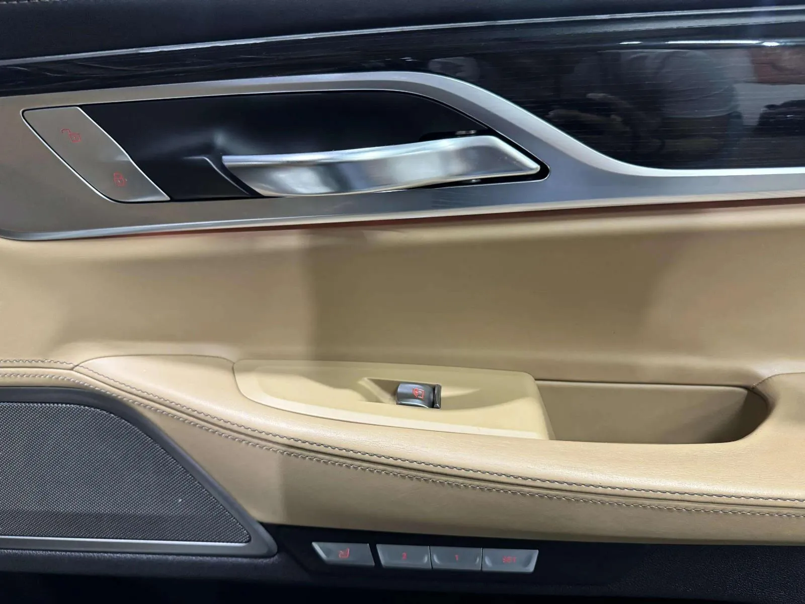 BMW 7 Series photo 52