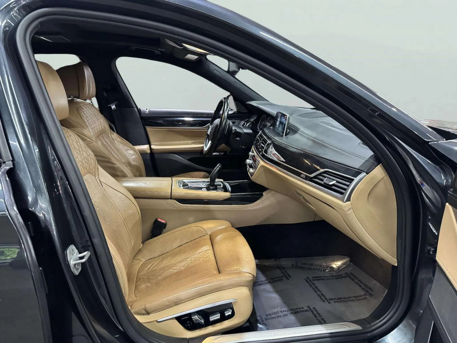 BMW 7 Series photo 53