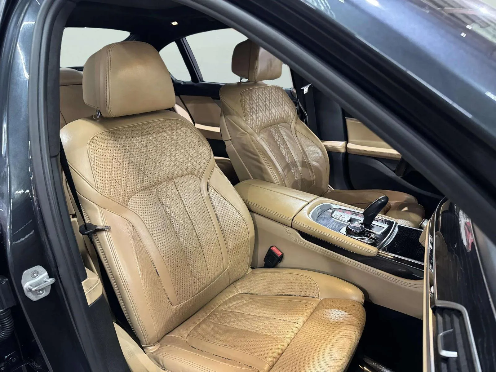 BMW 7 Series photo 56