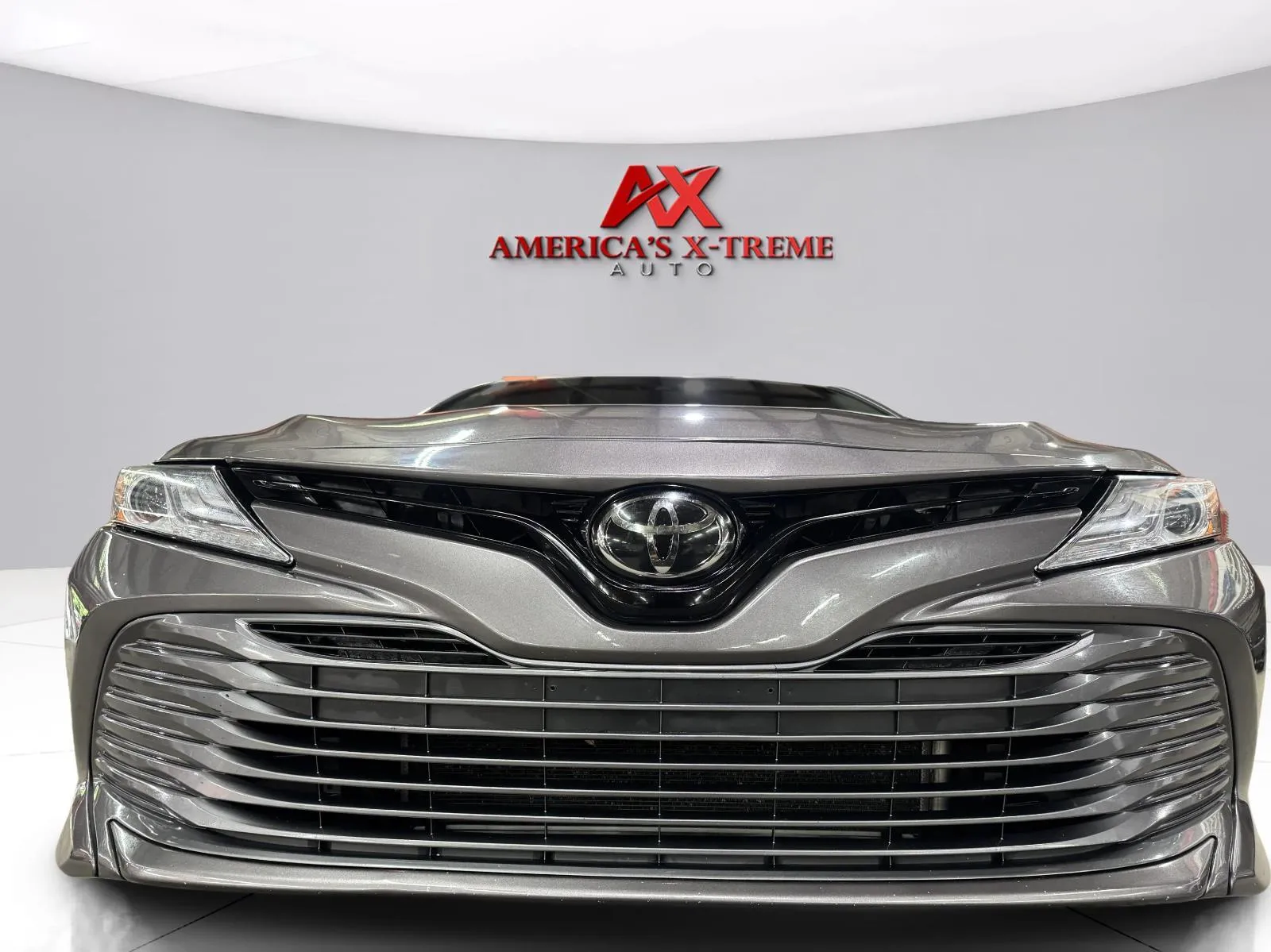 Toyota Camry photo 9