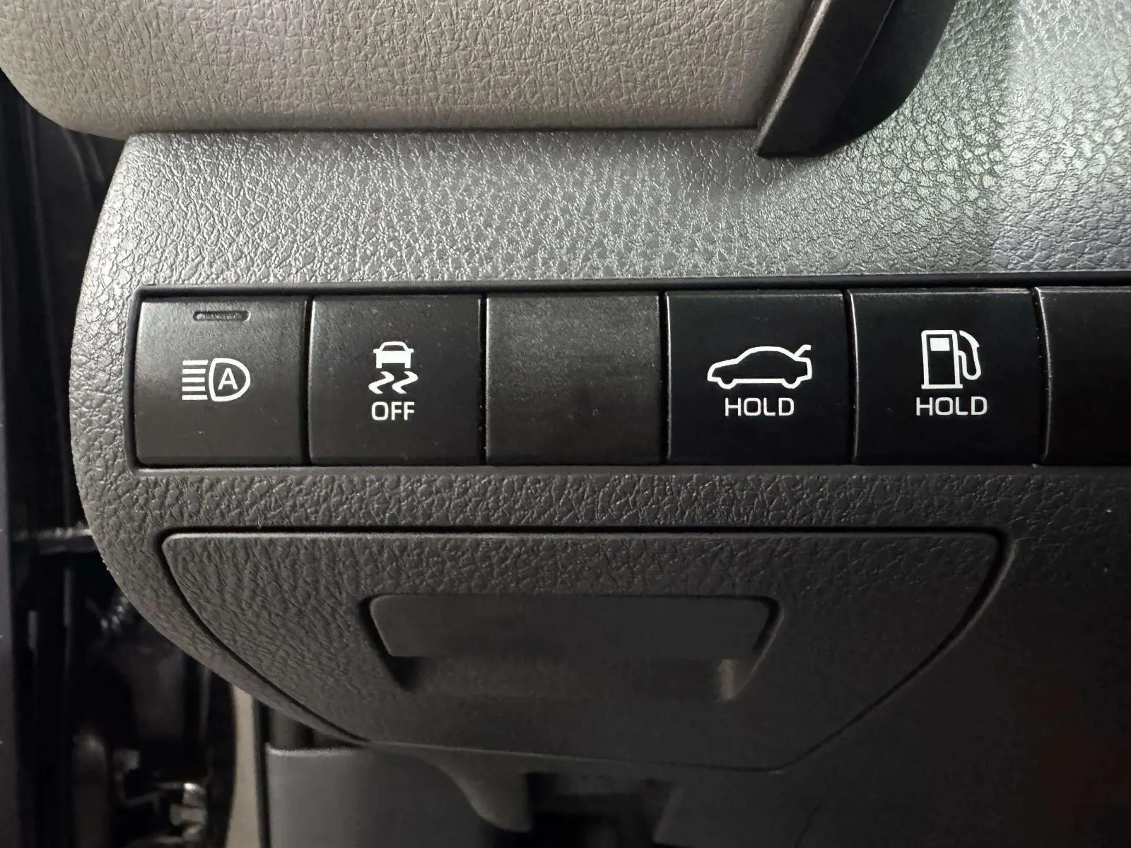 Toyota Camry photo 26