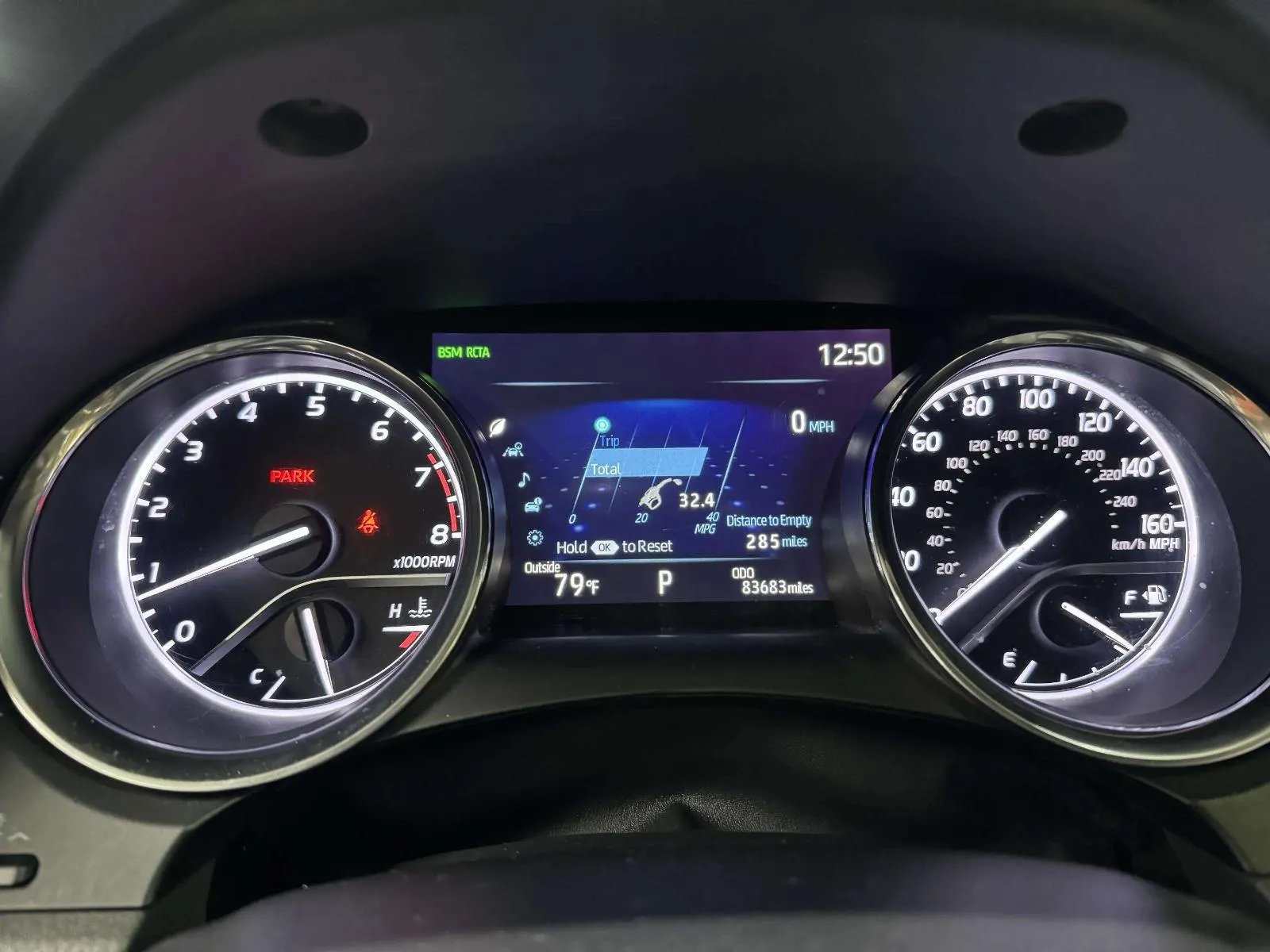 Toyota Camry photo 29