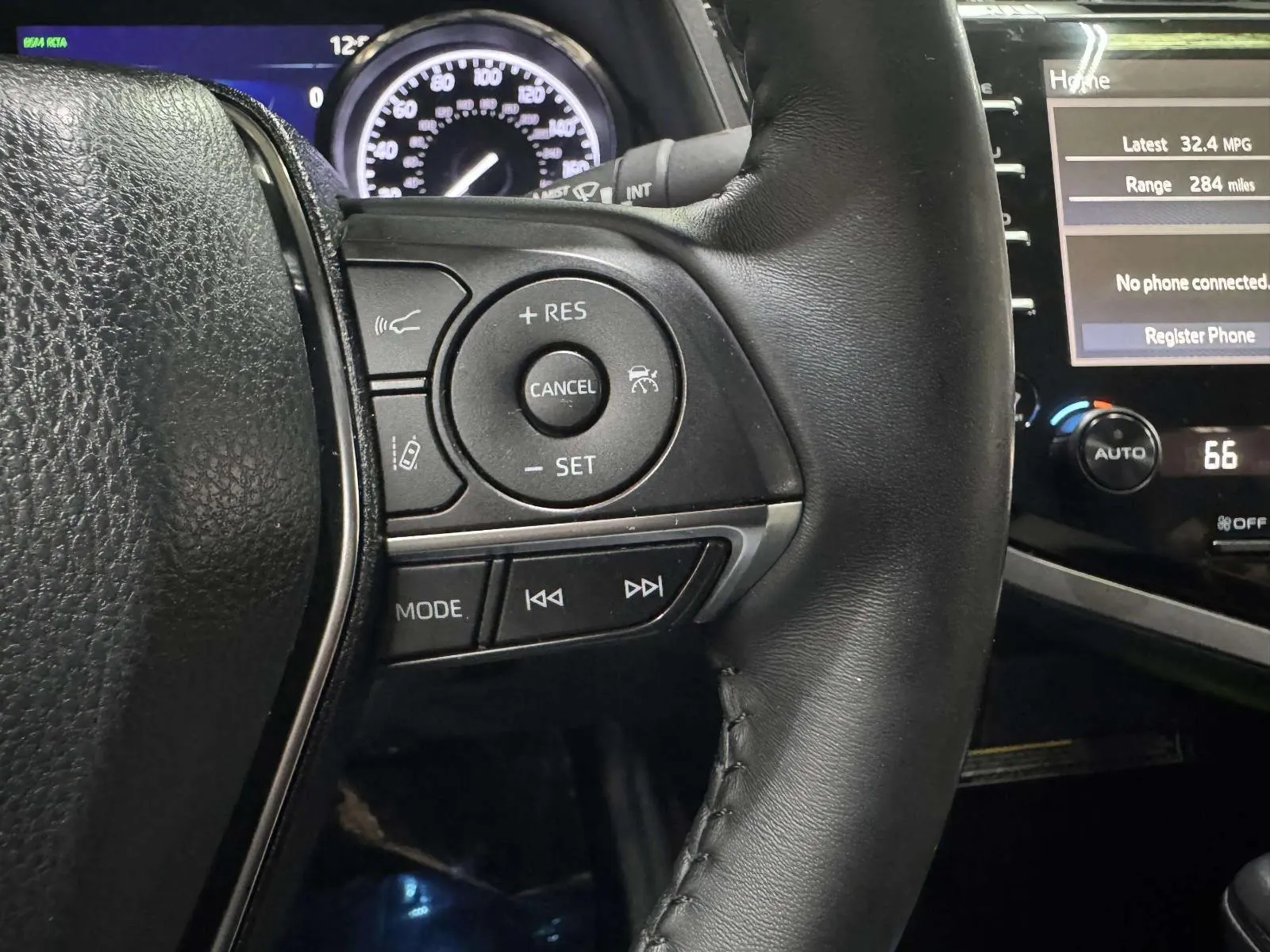 Toyota Camry photo 33