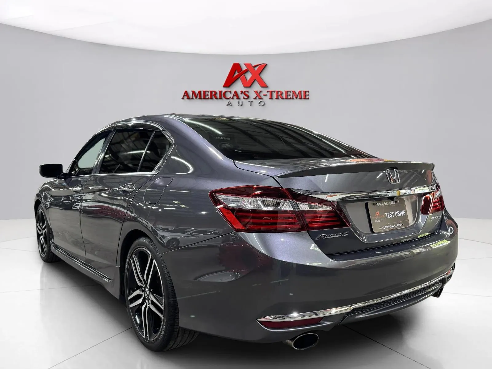 Honda Accord photo 2