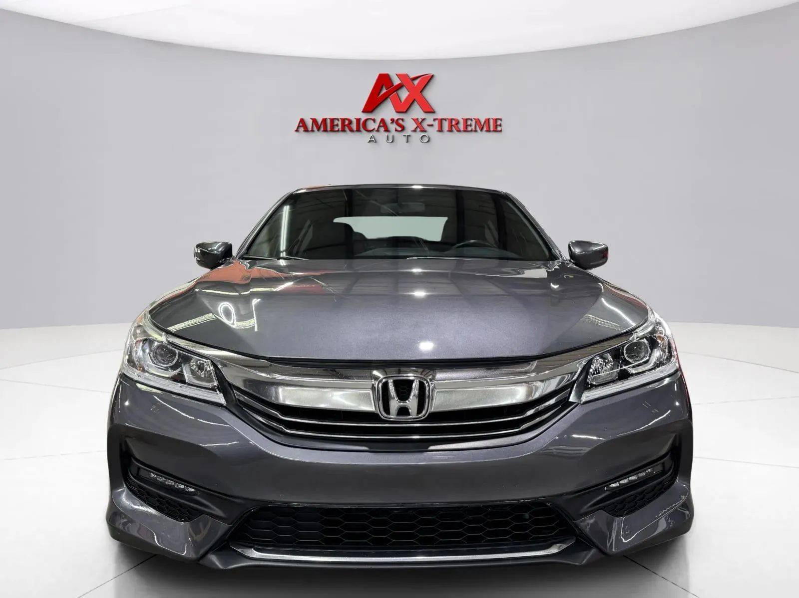 Honda Accord photo 5