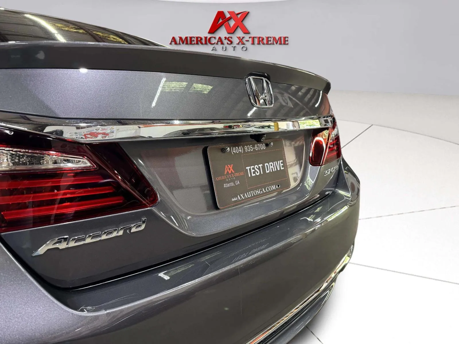 Honda Accord photo 9
