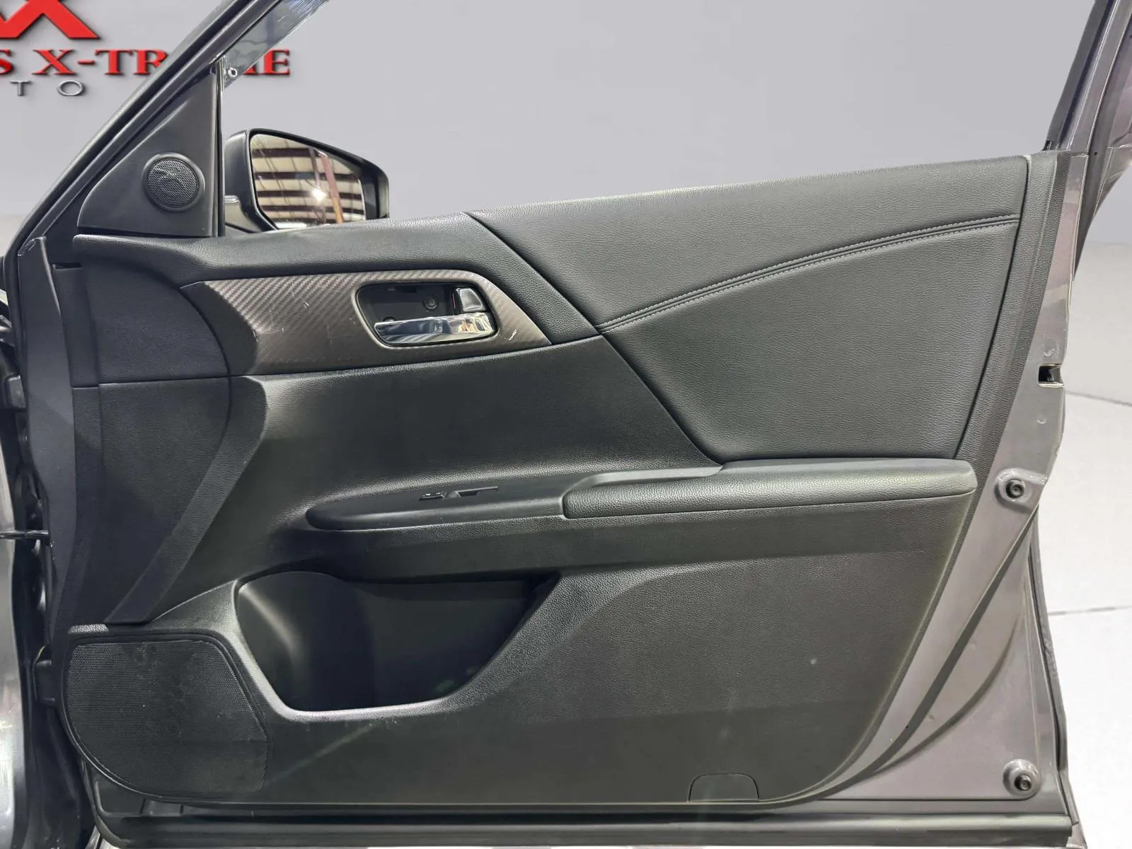 Honda Accord photo 16