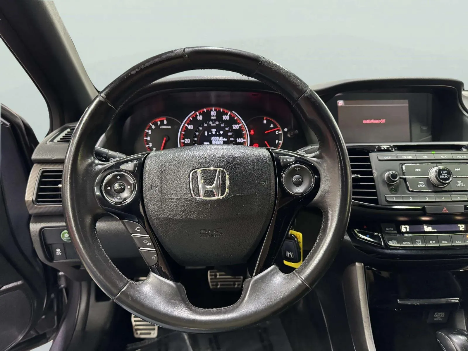 Honda Accord photo 20