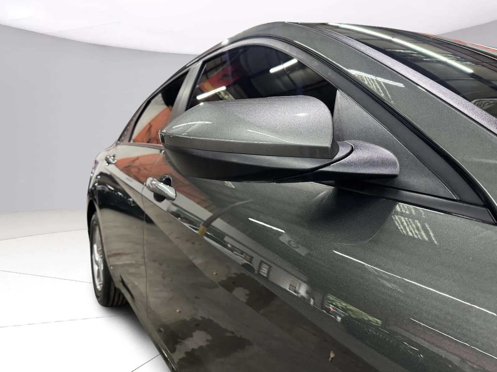 Hyundai Elantra photo 12