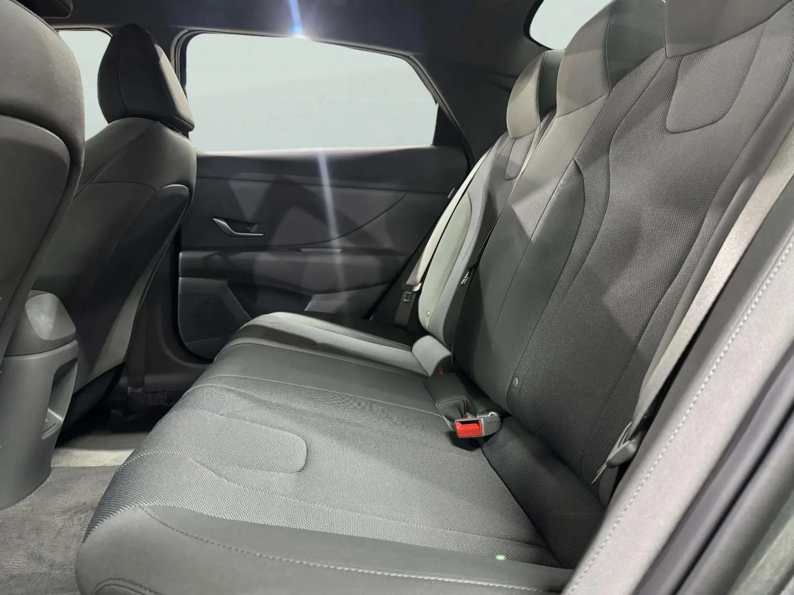 Hyundai Elantra photo 33
