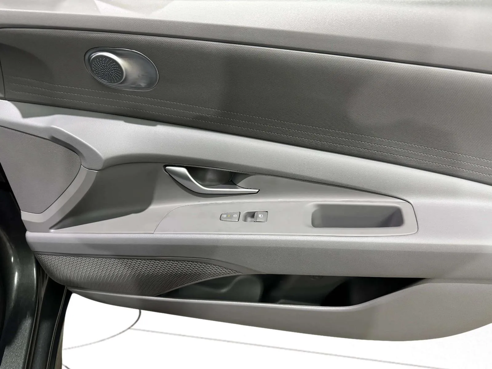 Hyundai Elantra photo 48