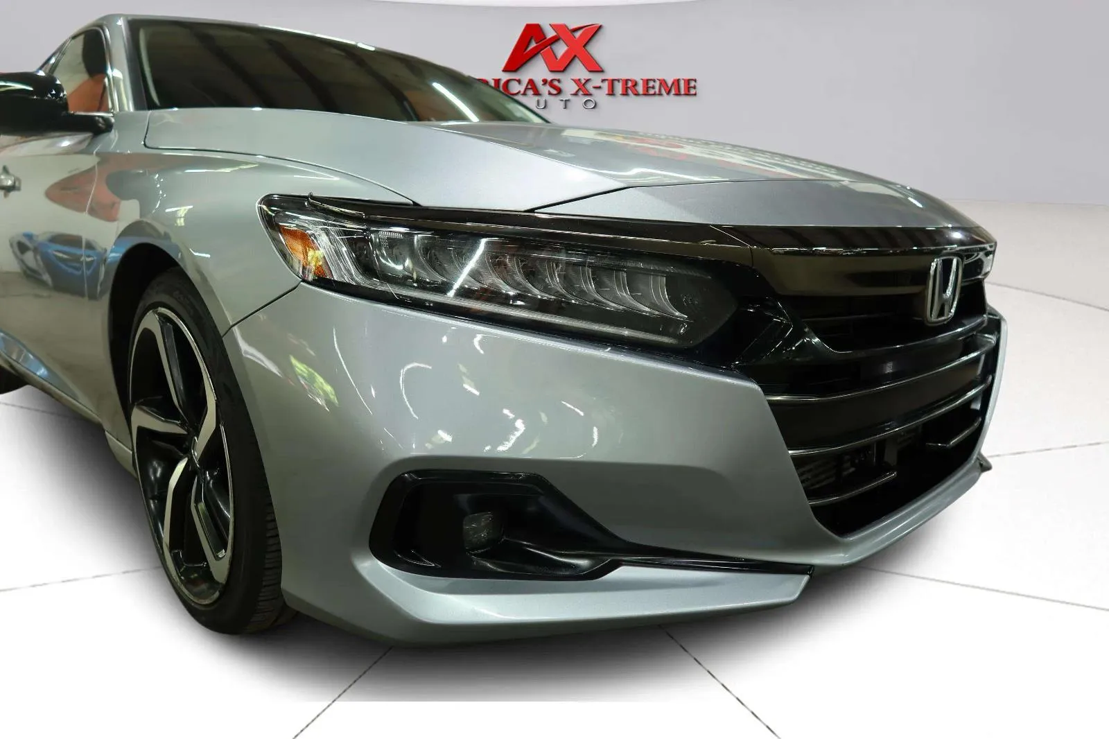 Honda Accord photo 10