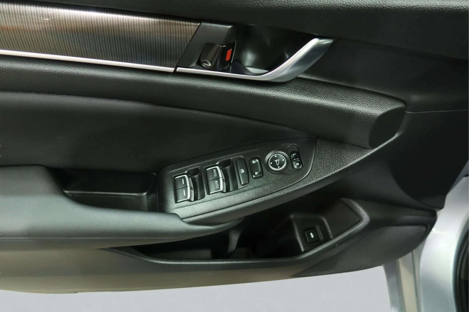 Honda Accord photo 15