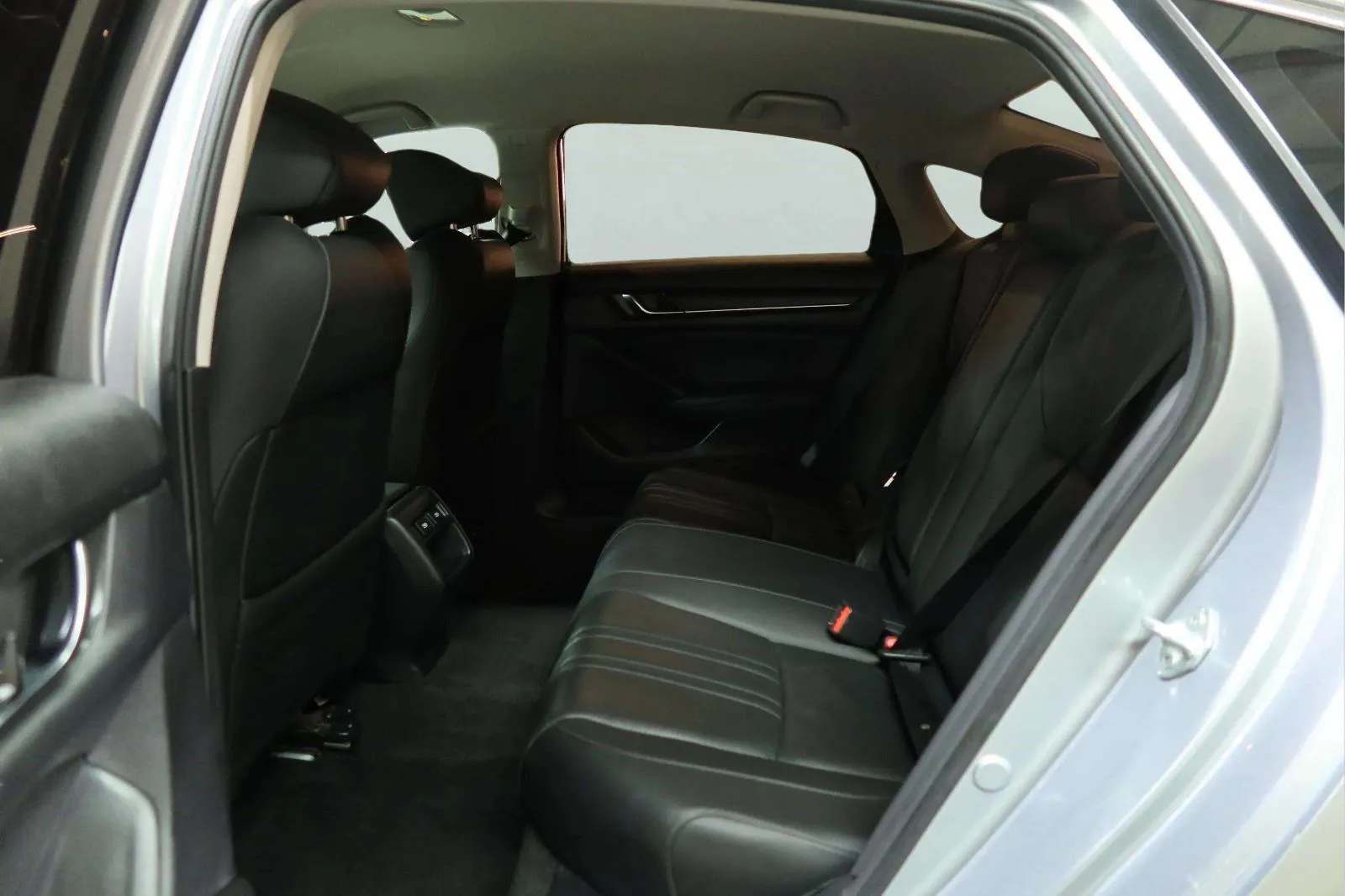 Honda Accord photo 18
