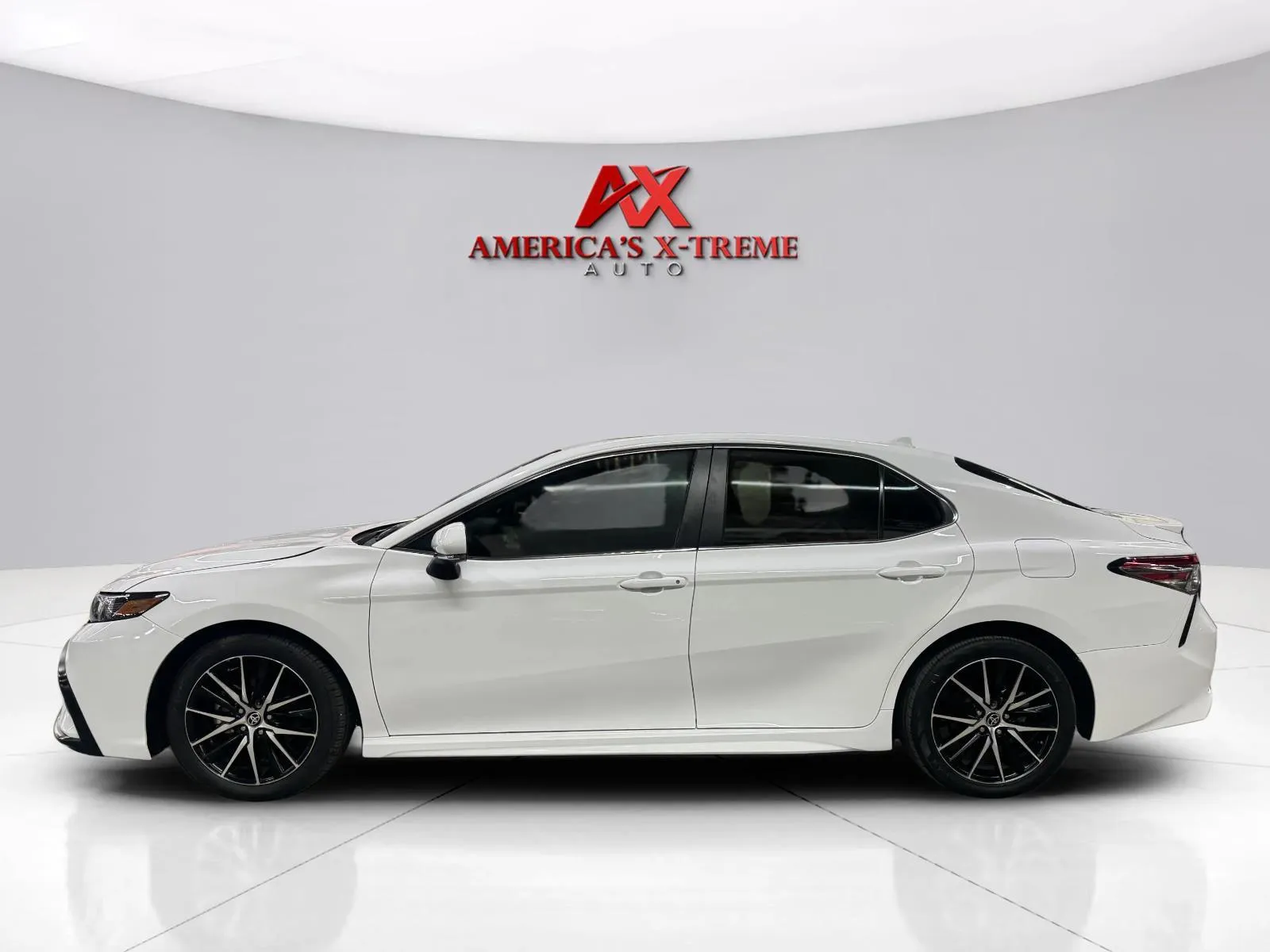 Toyota Camry photo 4