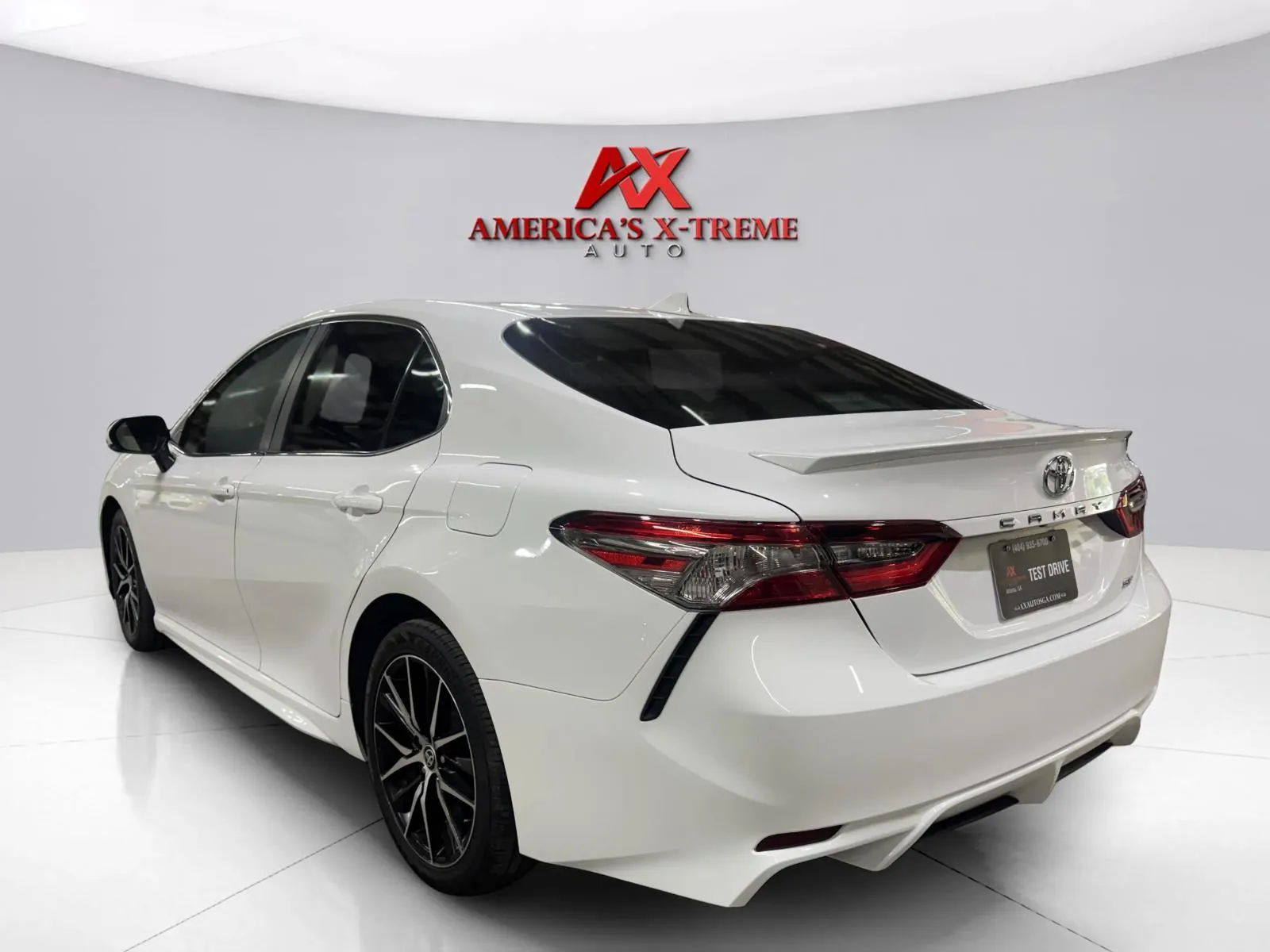 Toyota Camry photo 5