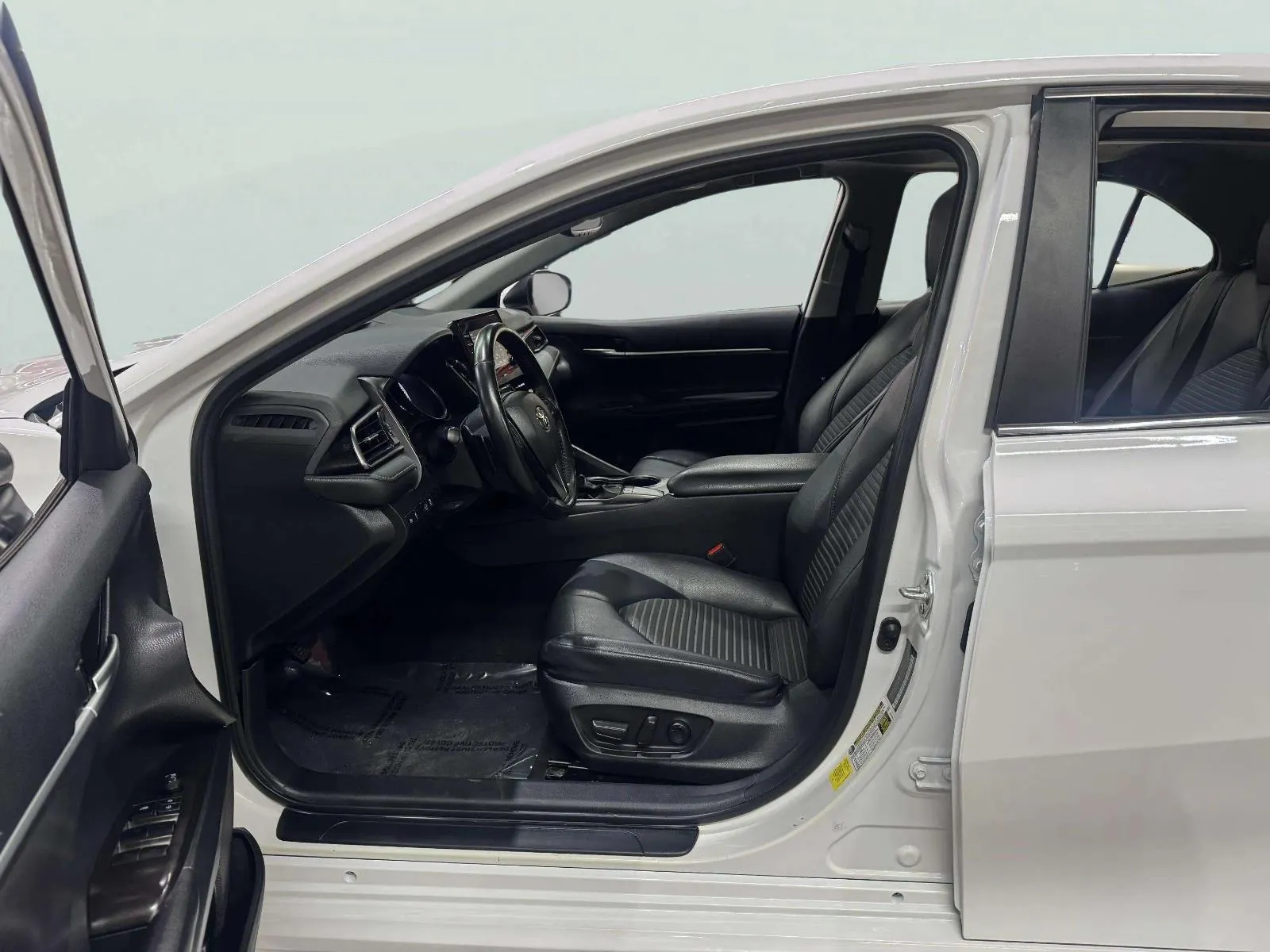 Toyota Camry photo 23
